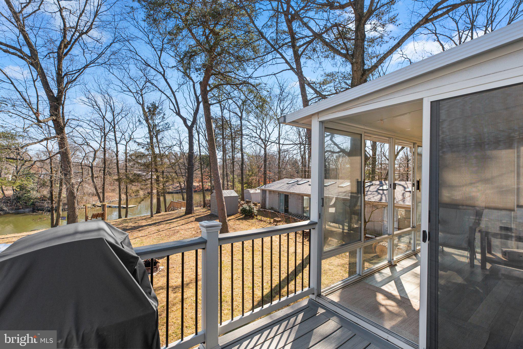 TWIN COVES - Residential