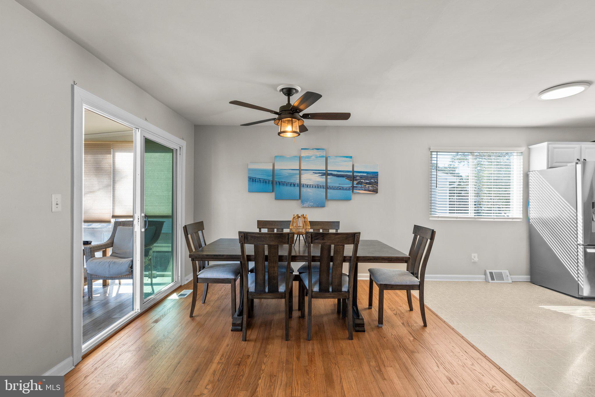 TWIN COVES - Residential