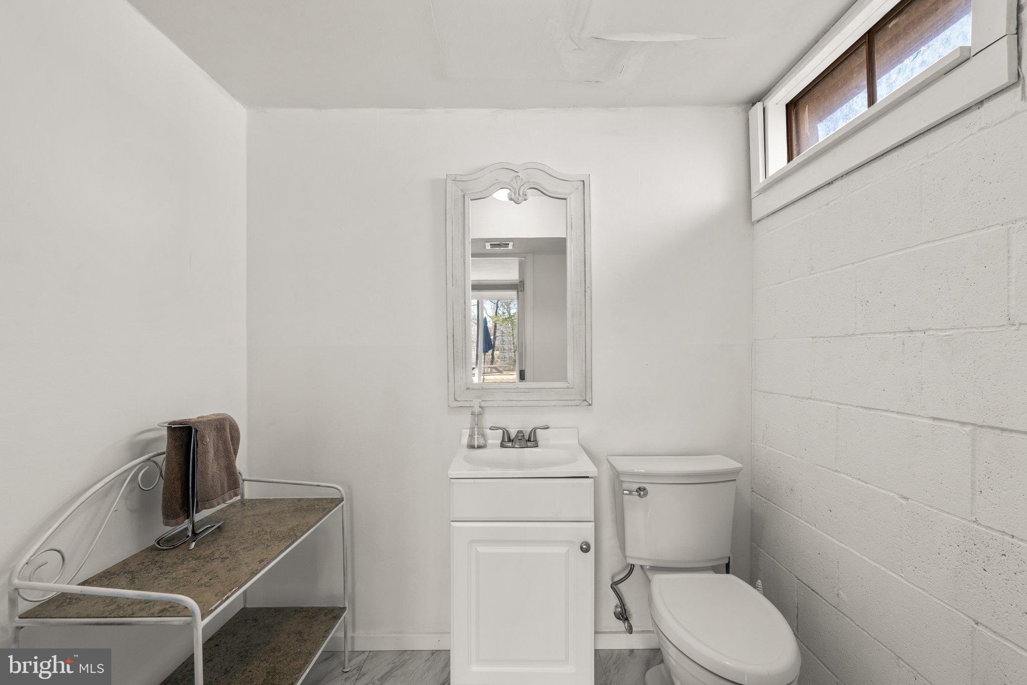 TWIN COVES - Residential