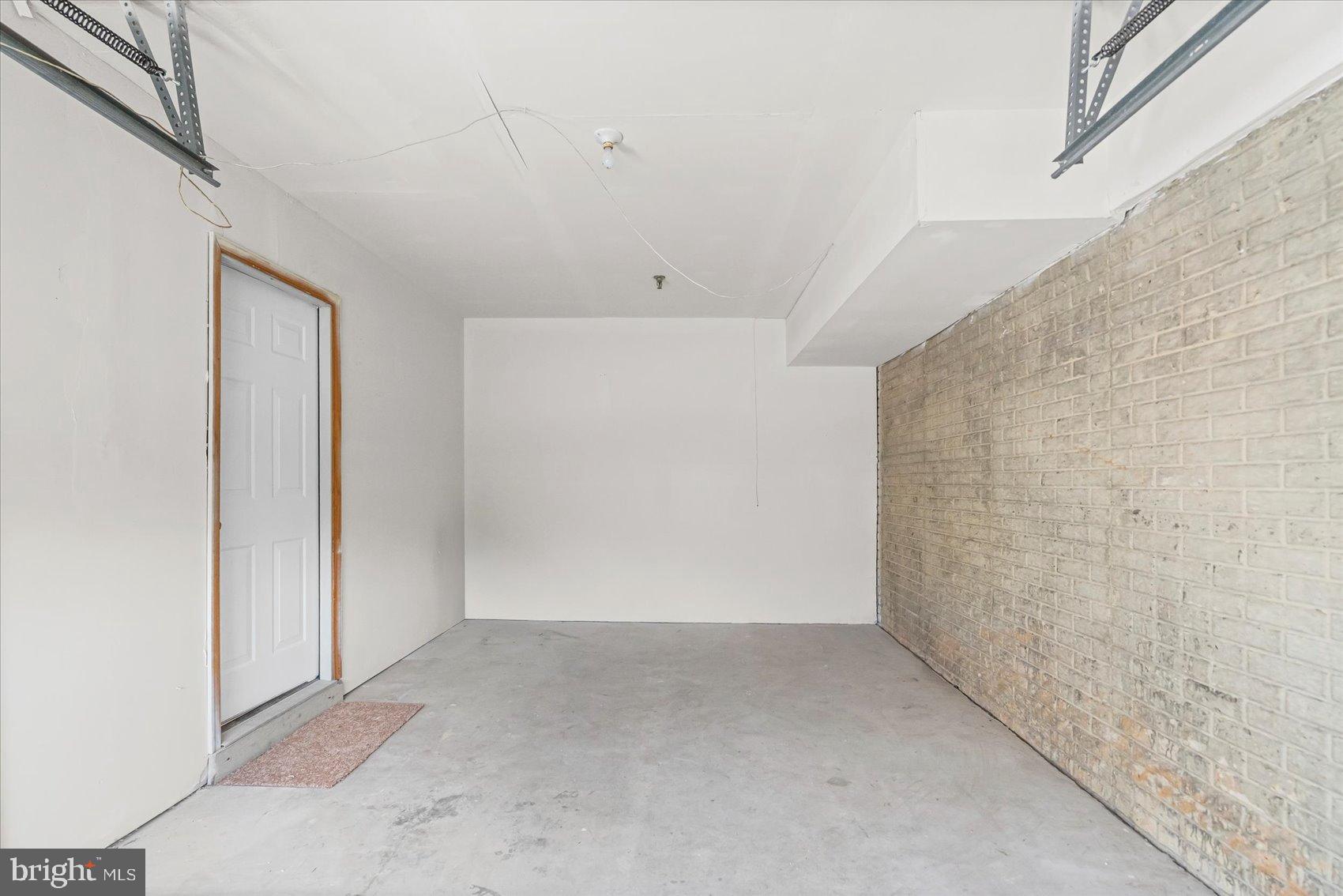 MONTPELIER HILLS- PLAT 5 - Residential