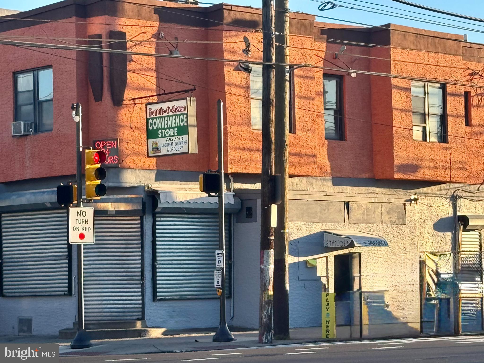 LOWER MOYAMENSING - Commercial Sale