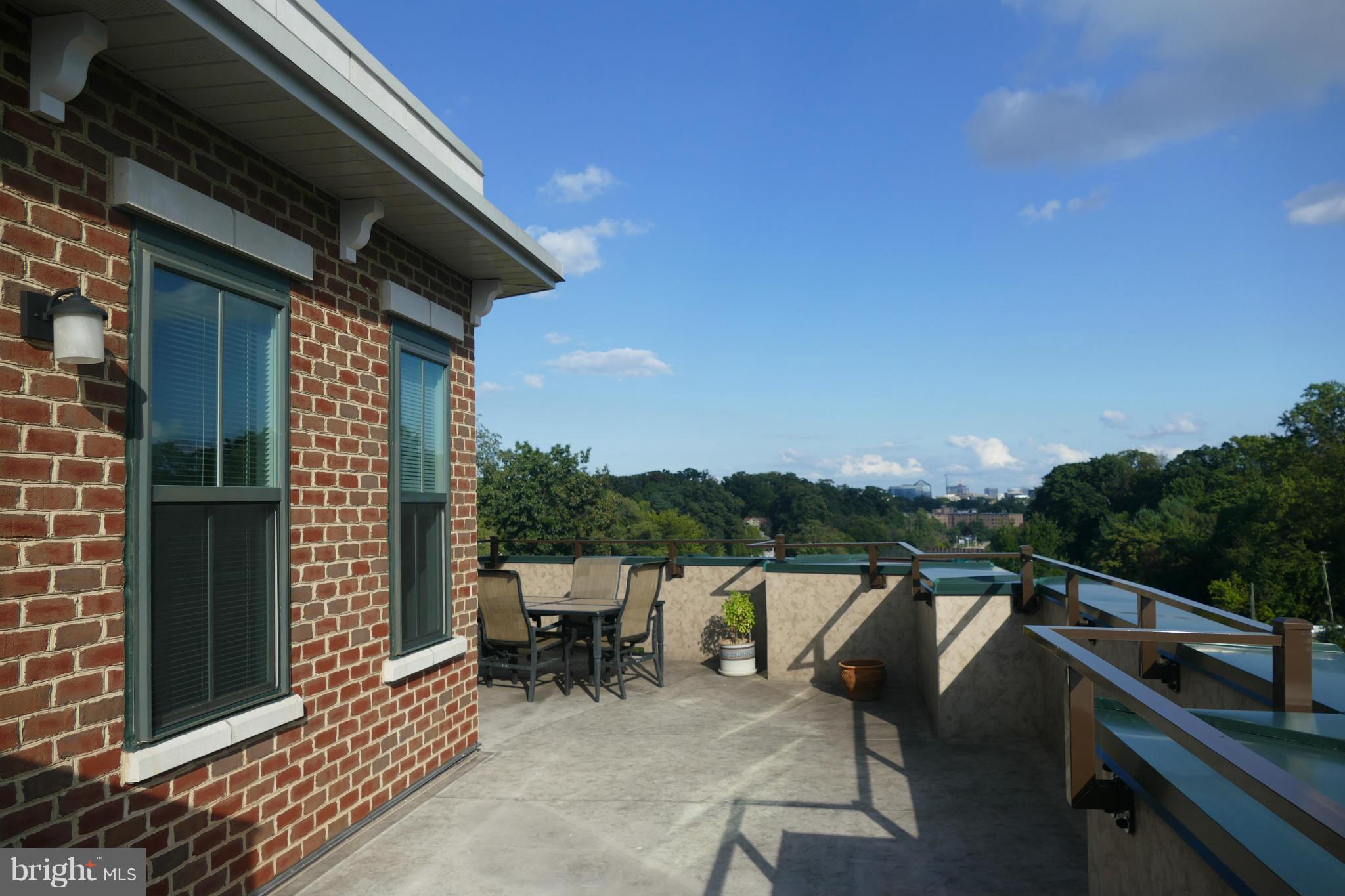 DOMINION HEIGHTS - Residential Lease