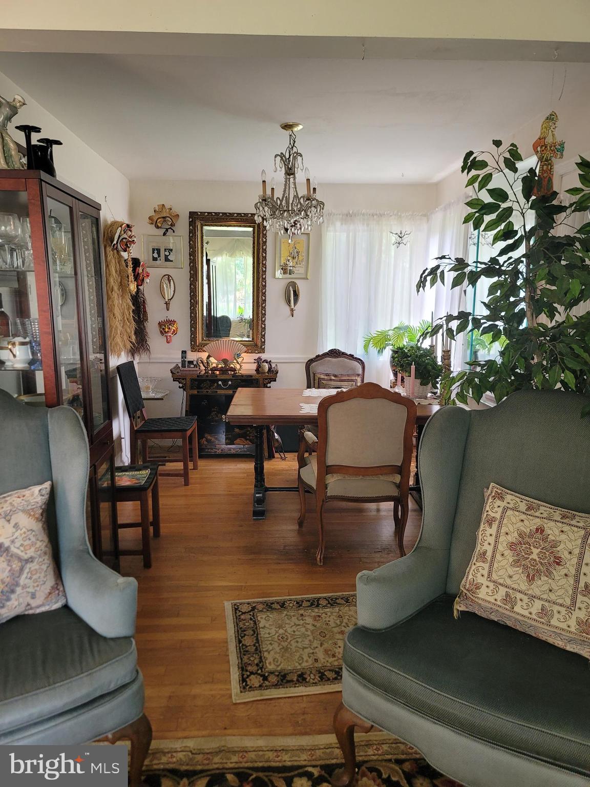 LYNBROOK - Residential