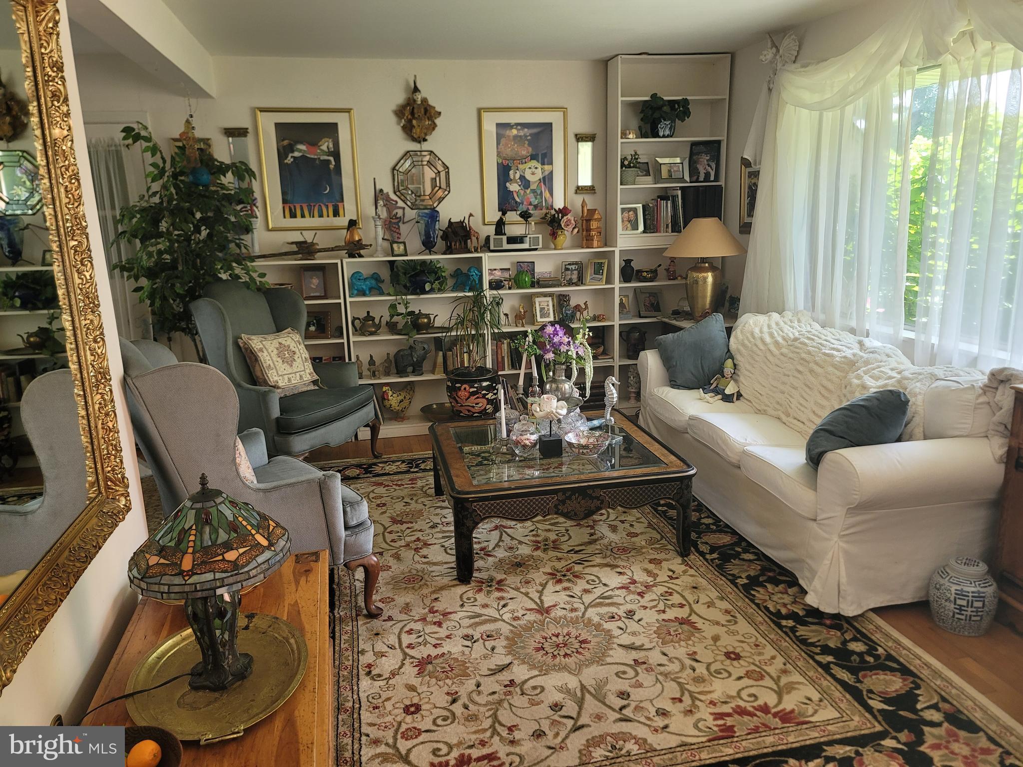 LYNBROOK - Residential