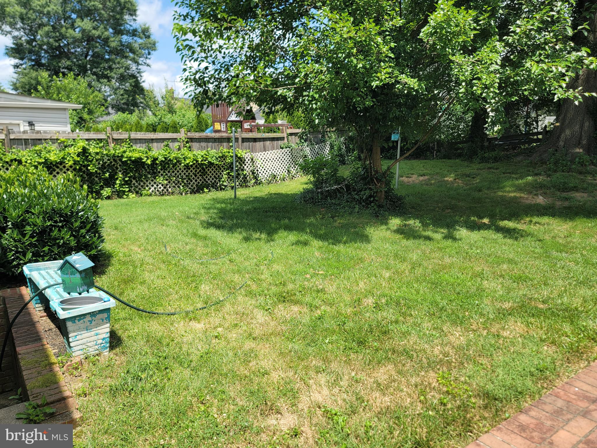 LYNBROOK - Residential