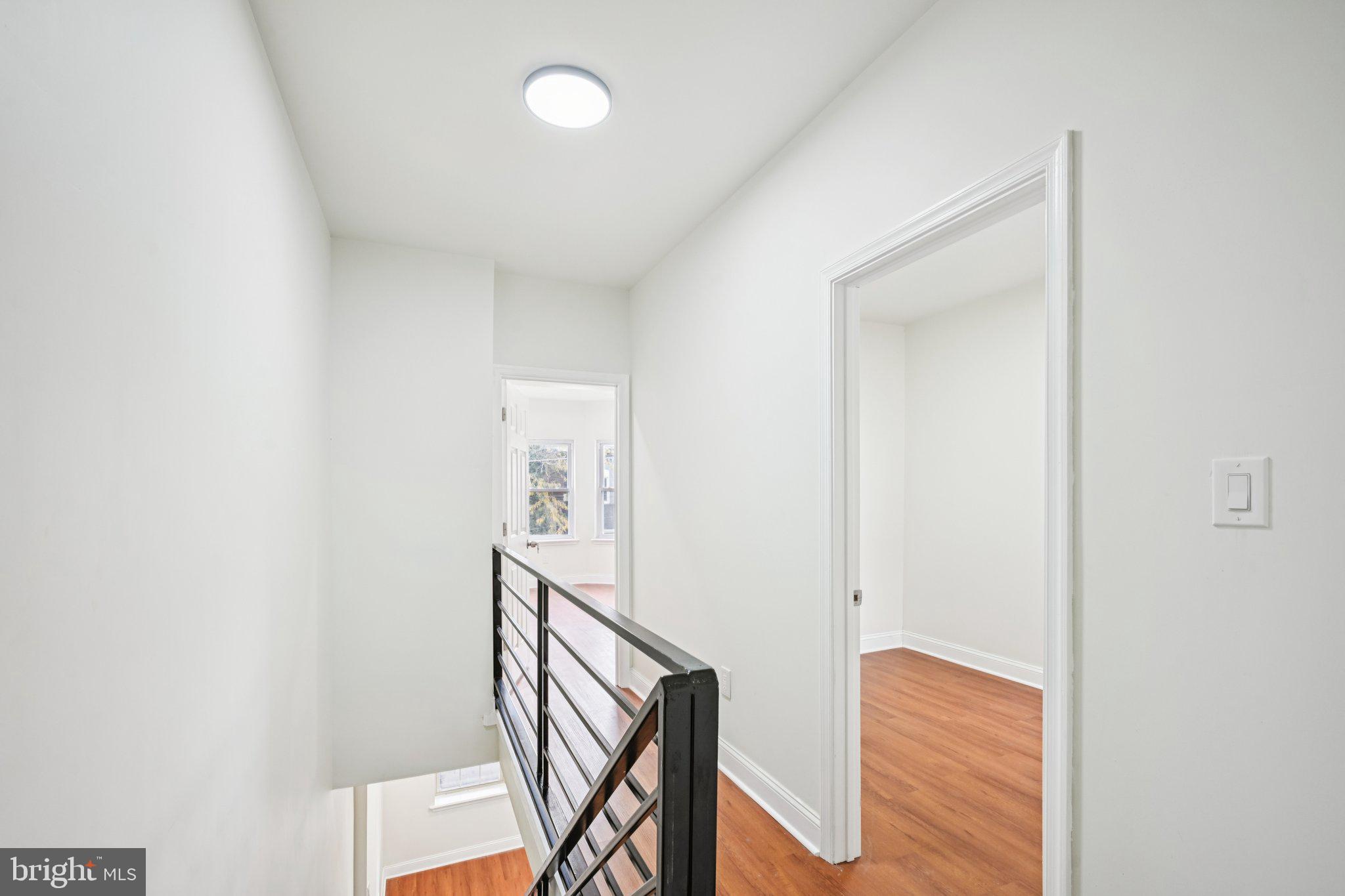 MILL CREEK - Residential