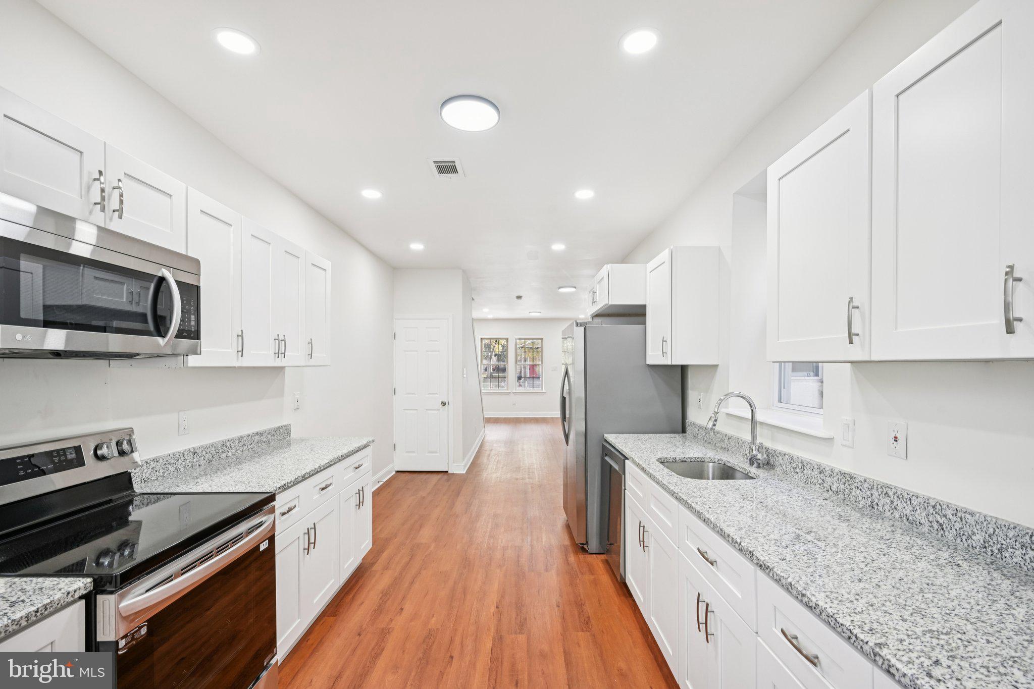 MILL CREEK - Residential