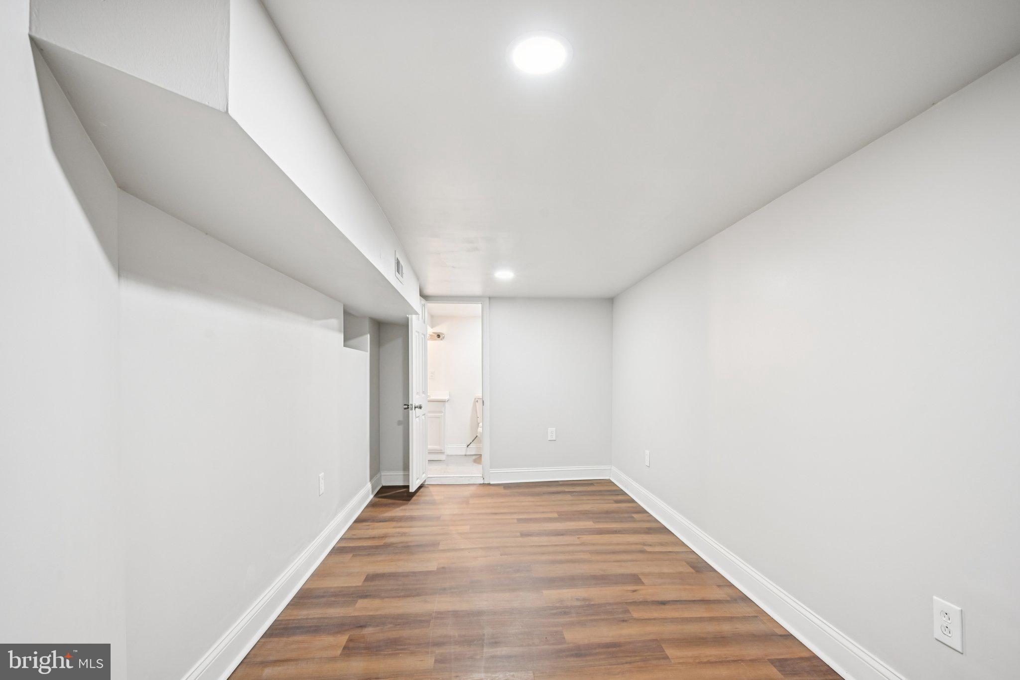 MILL CREEK - Residential