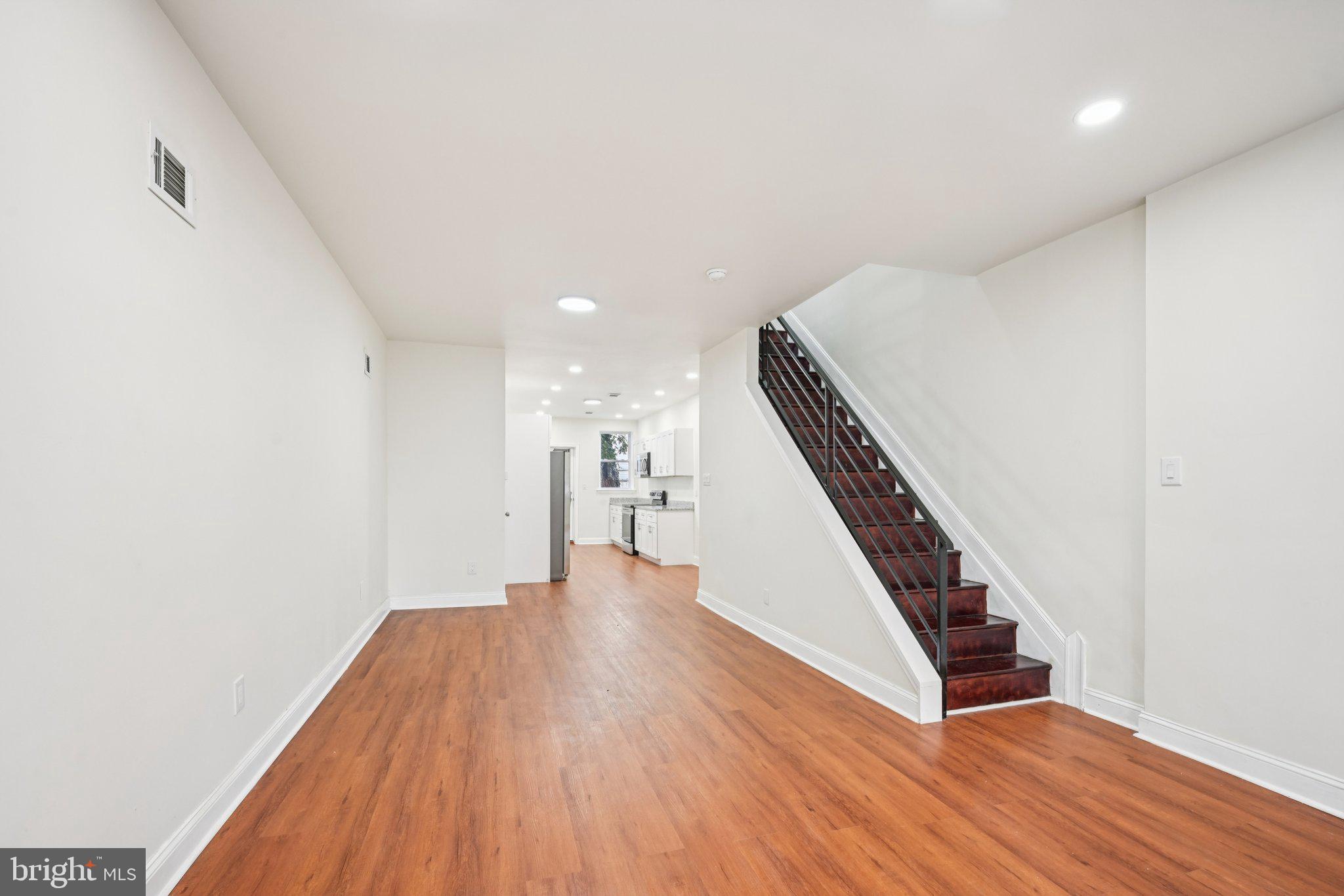 MILL CREEK - Residential