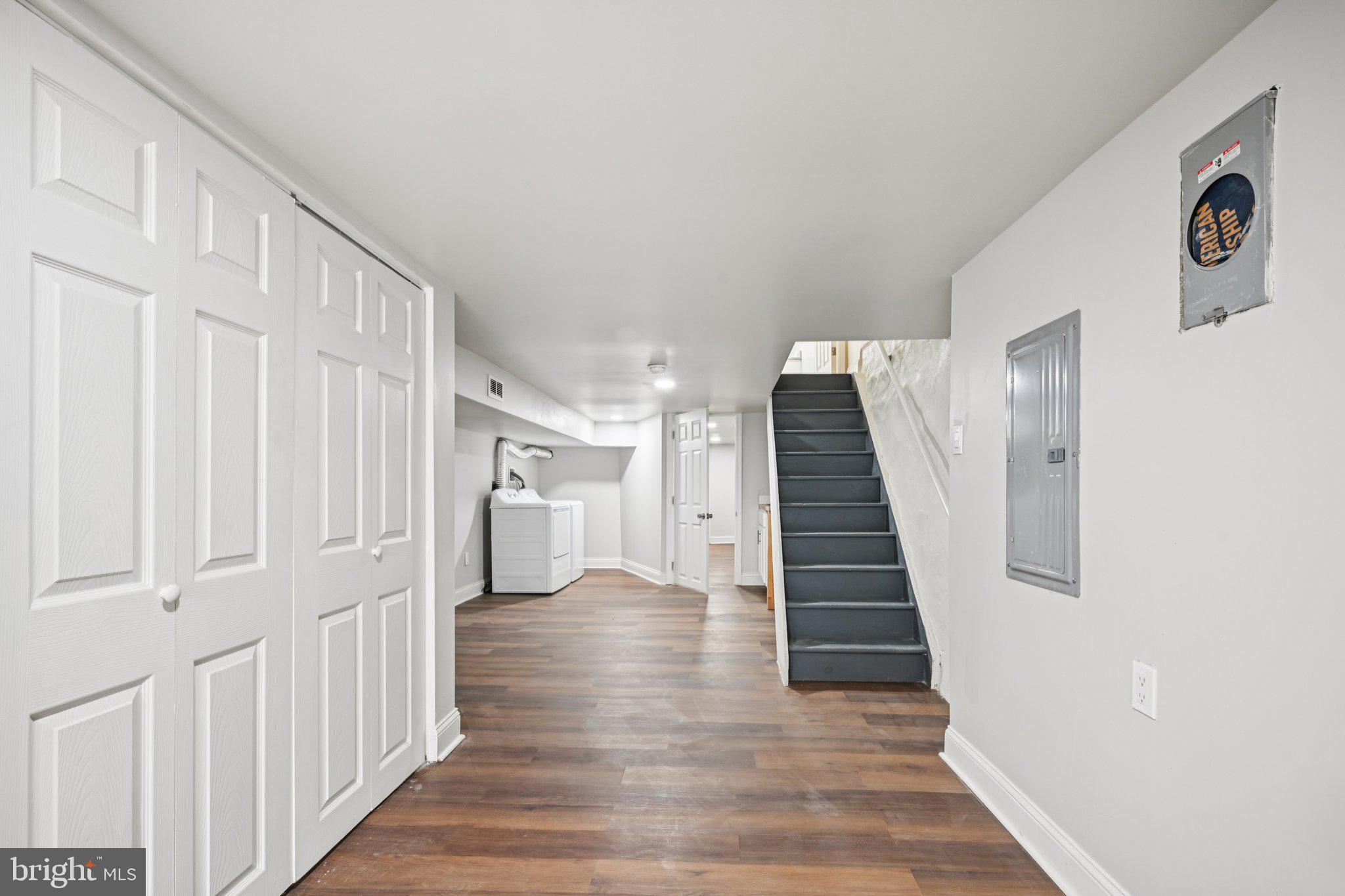 MILL CREEK - Residential