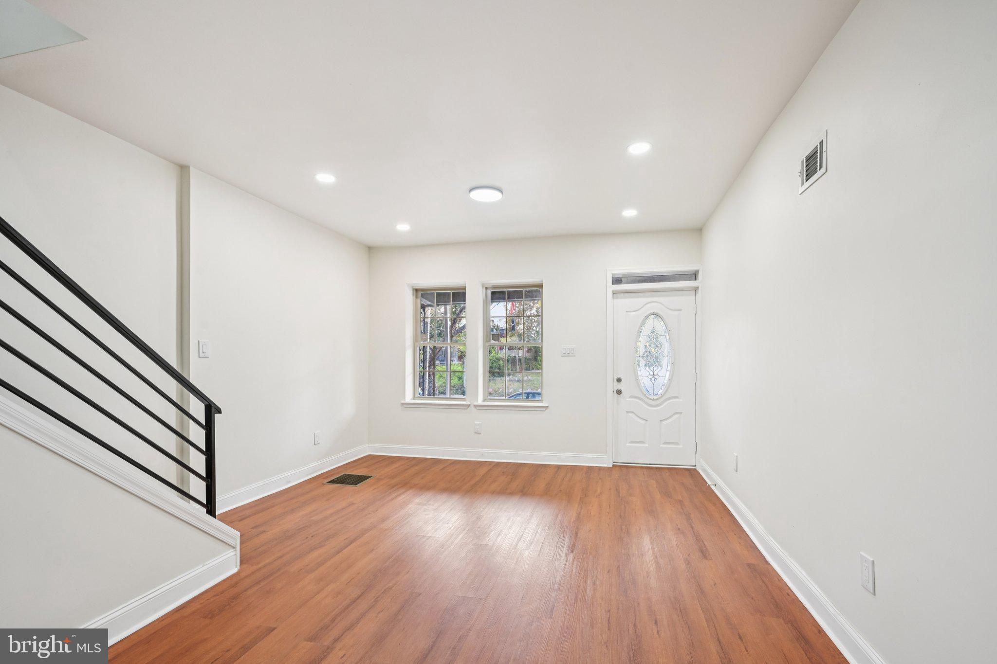 MILL CREEK - Residential