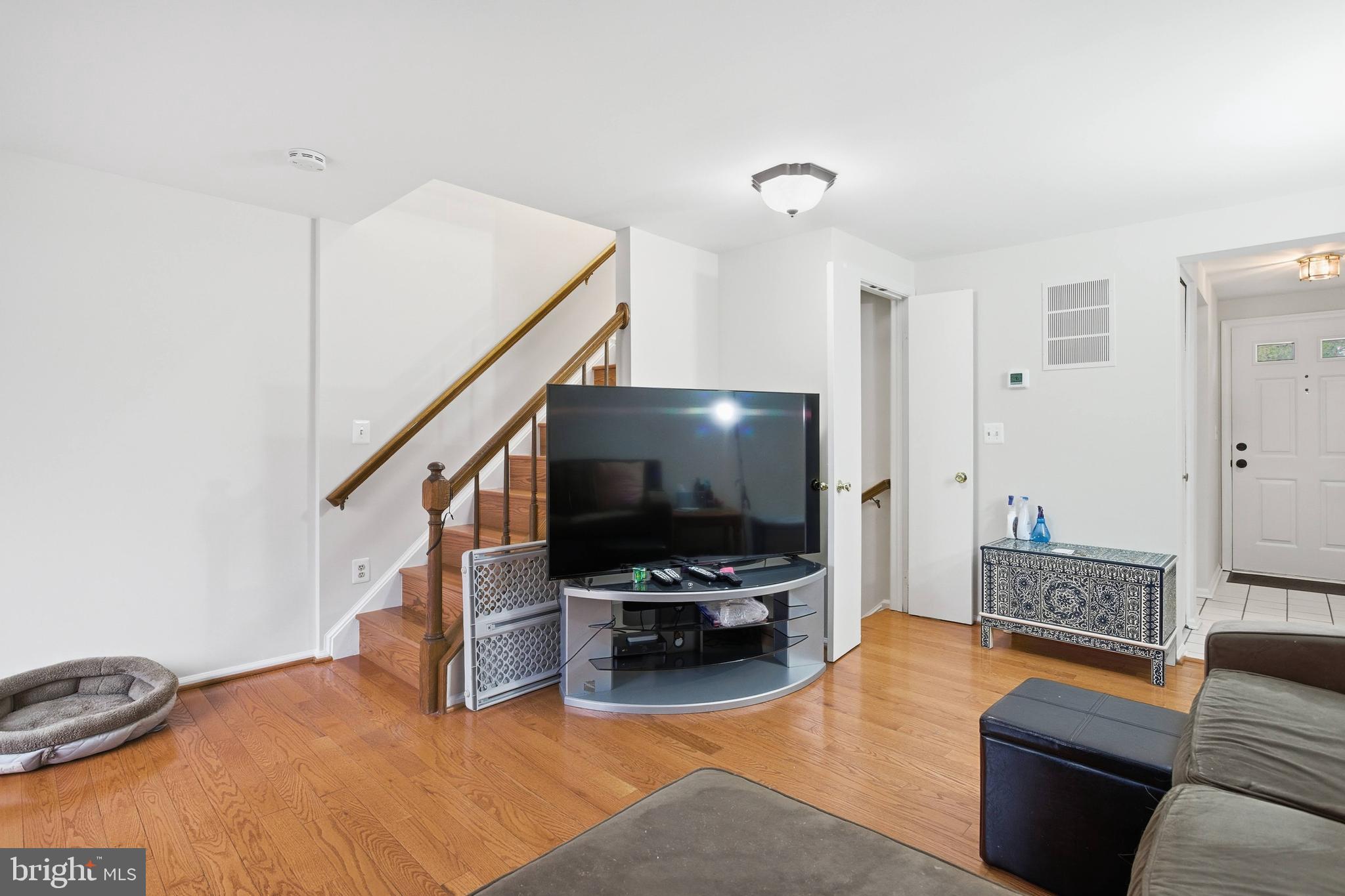 COUNTRYSIDE - Residential