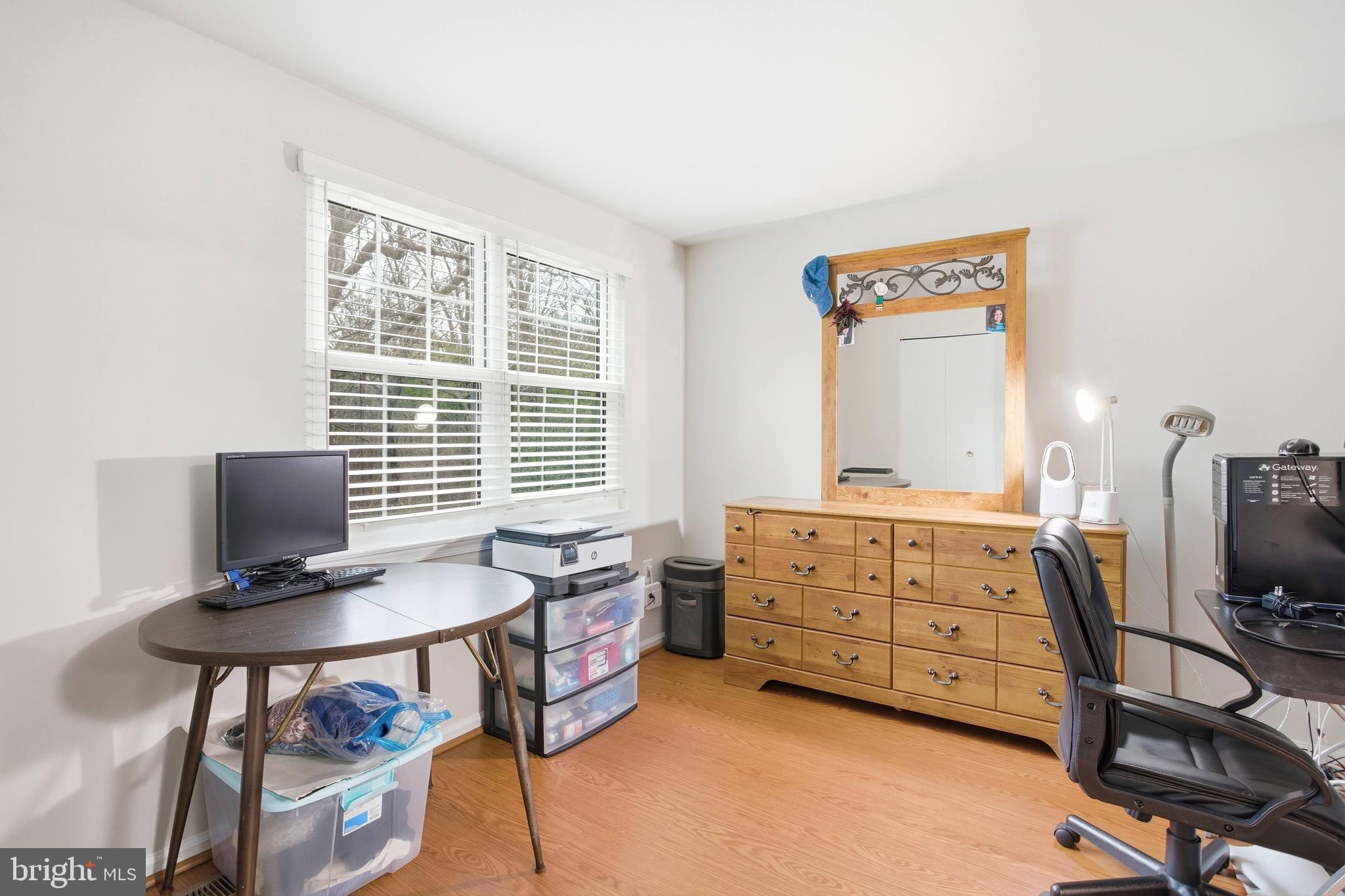 COUNTRYSIDE - Residential