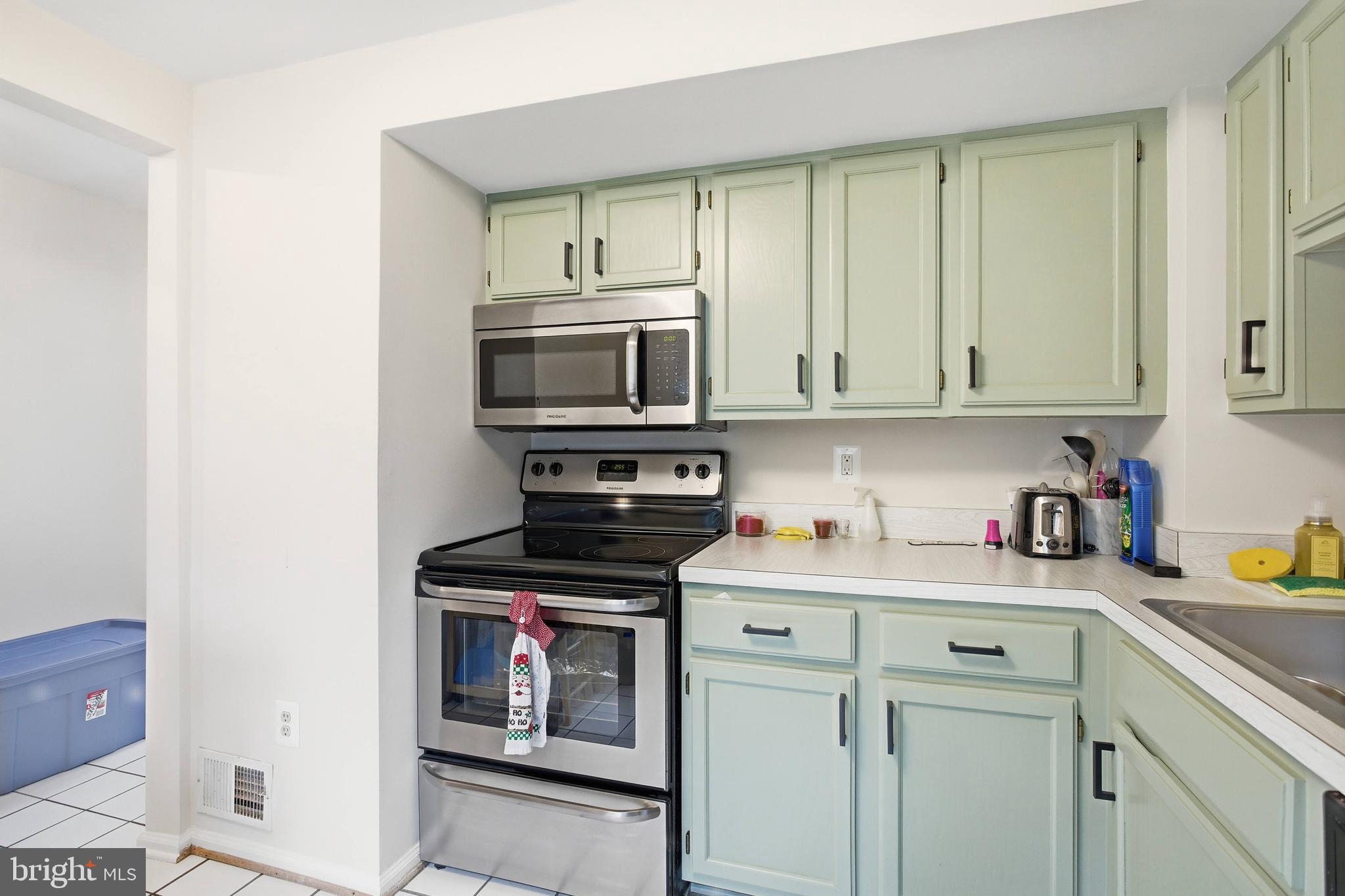 COUNTRYSIDE - Residential