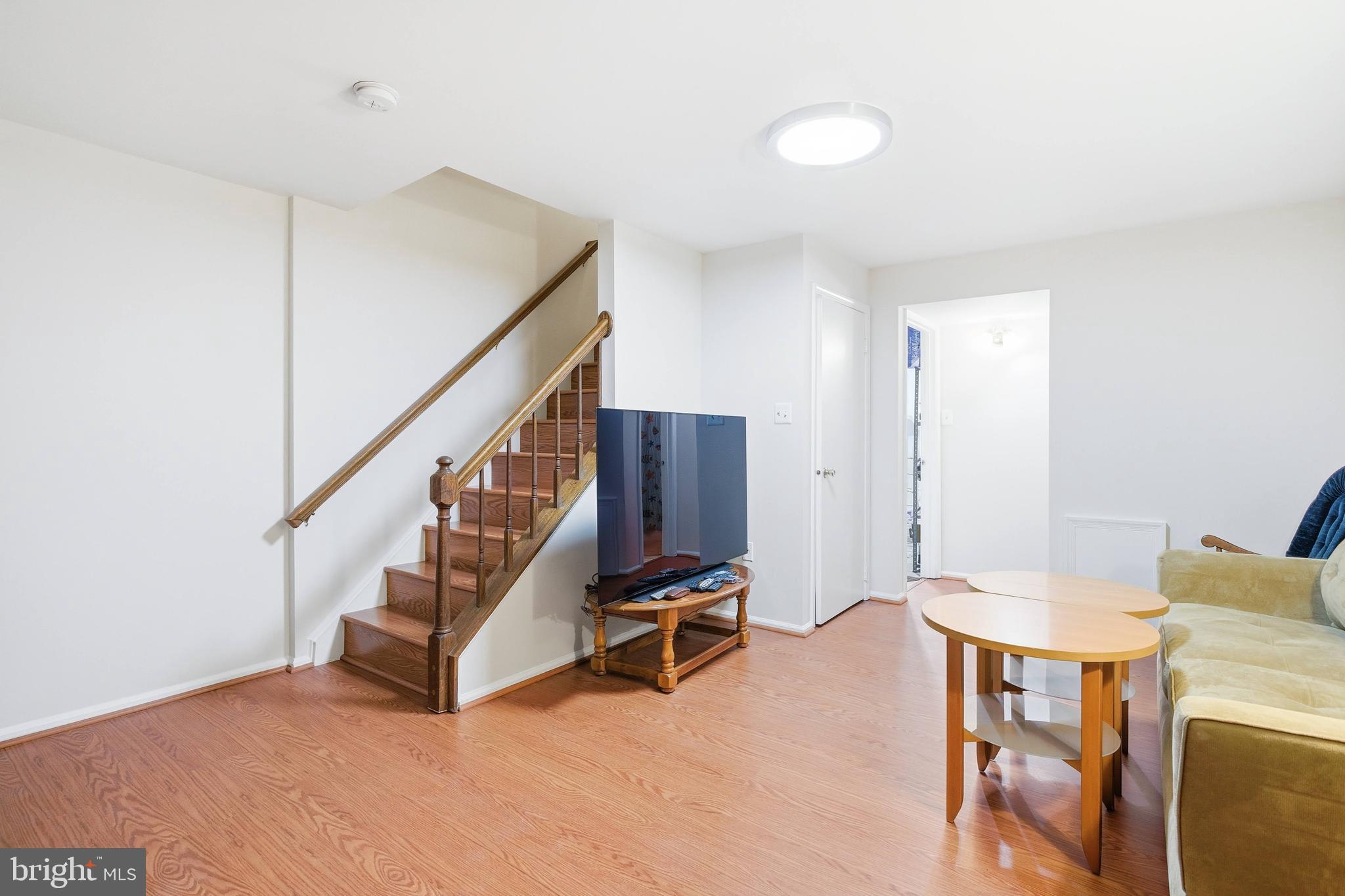 COUNTRYSIDE - Residential