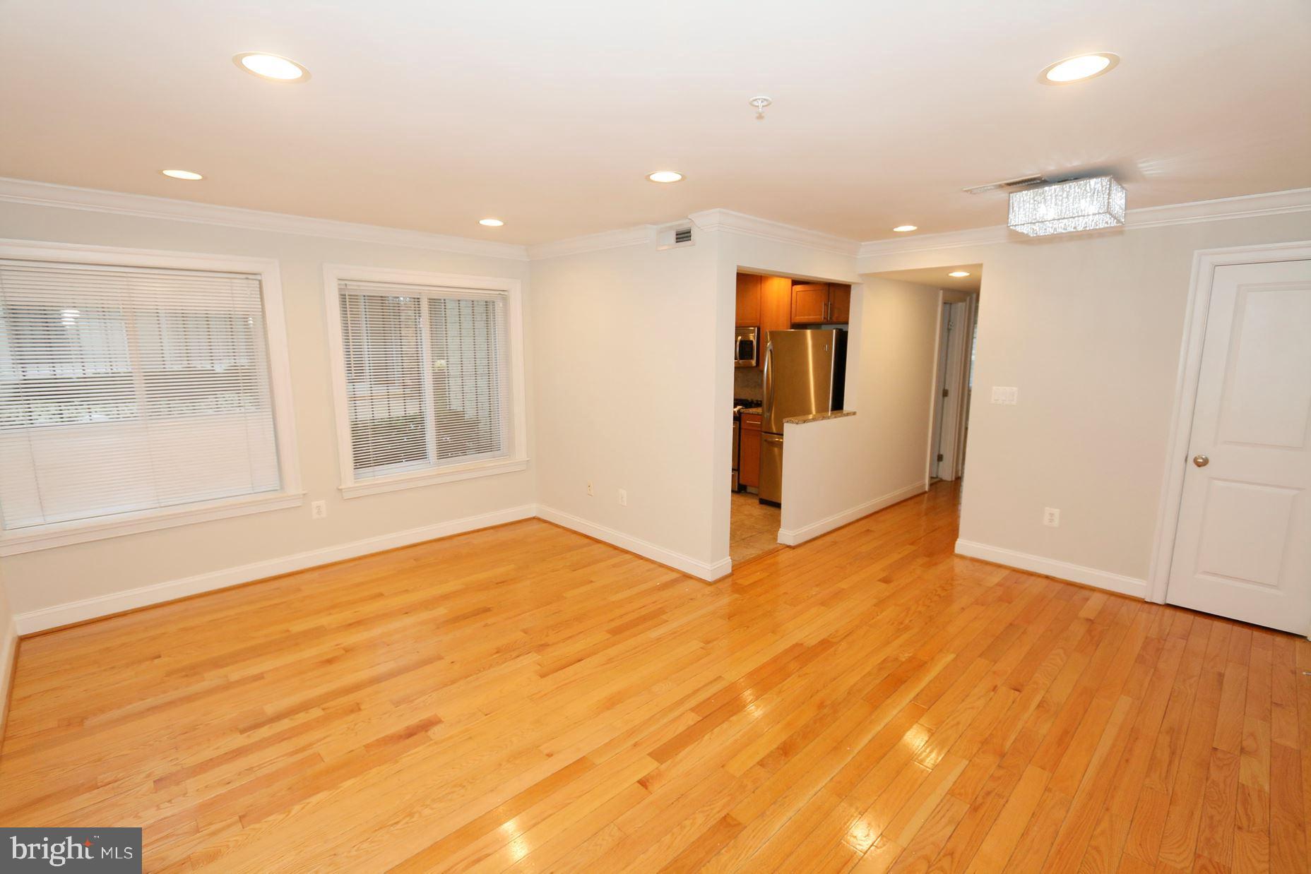 1901 LINCOLN ROAD NE 101