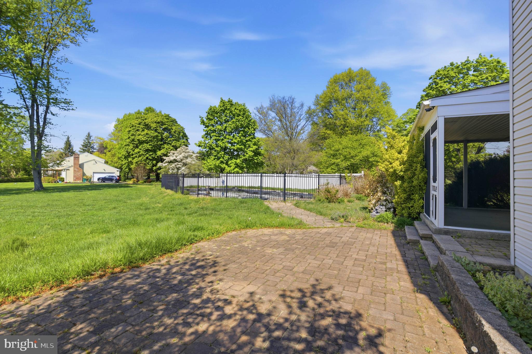 LEOPARD RUN - Residential