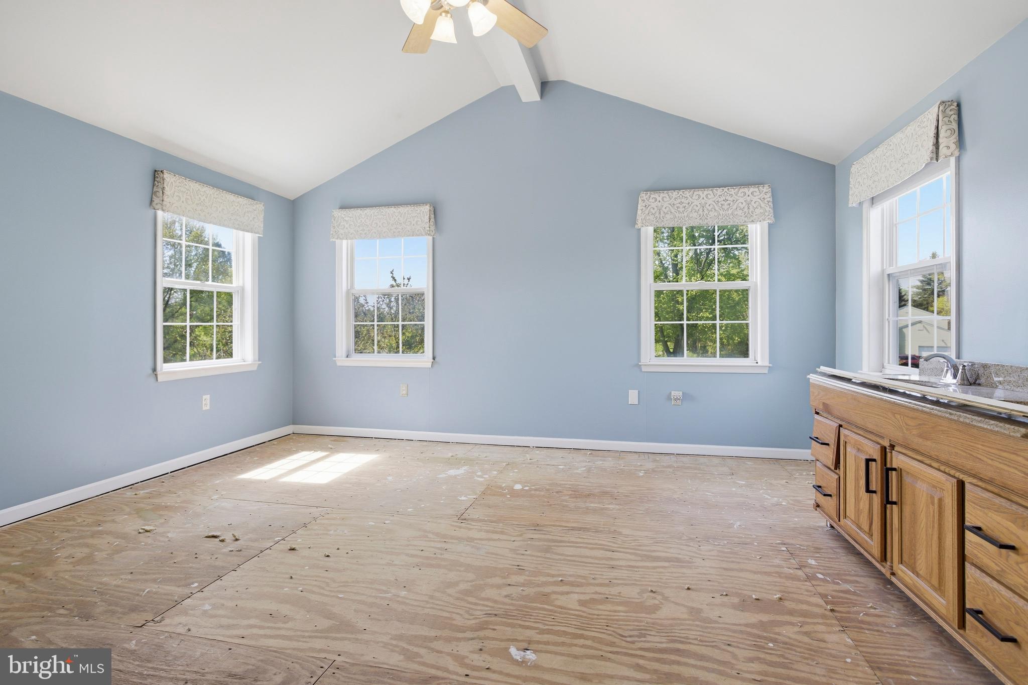 LEOPARD RUN - Residential