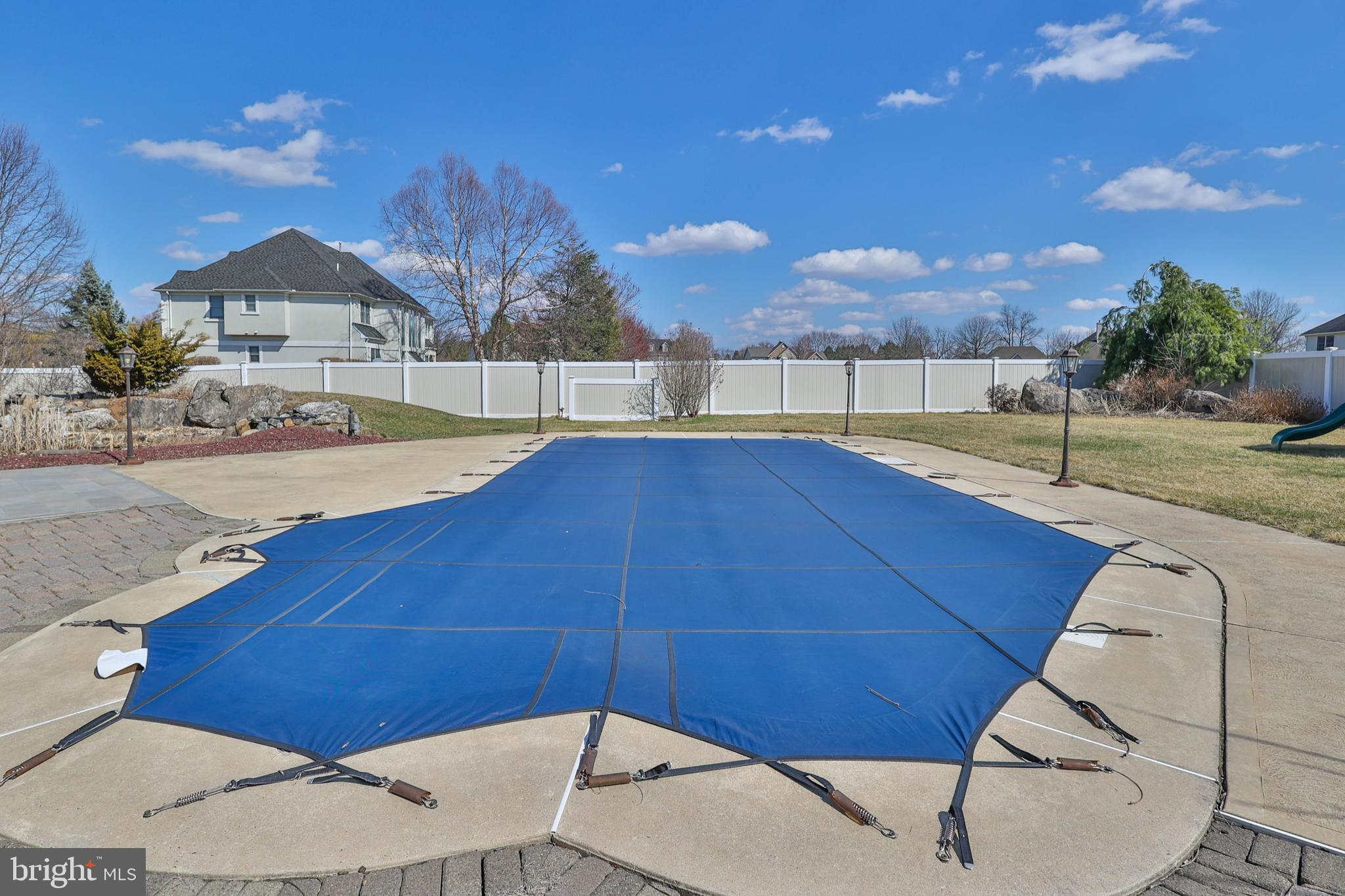 NEWBURG ESTATES - Residential