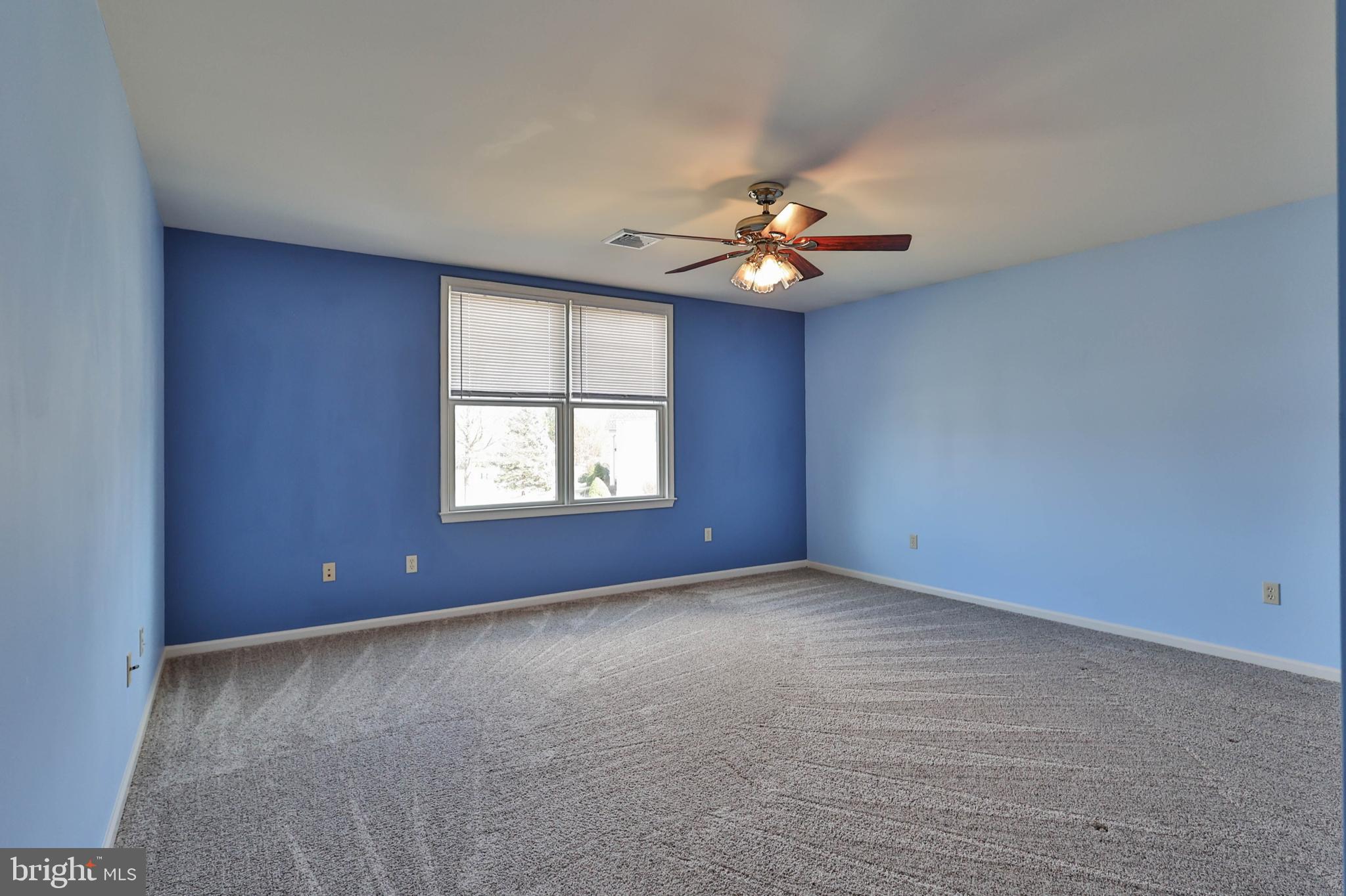 NEWBURG ESTATES - Residential