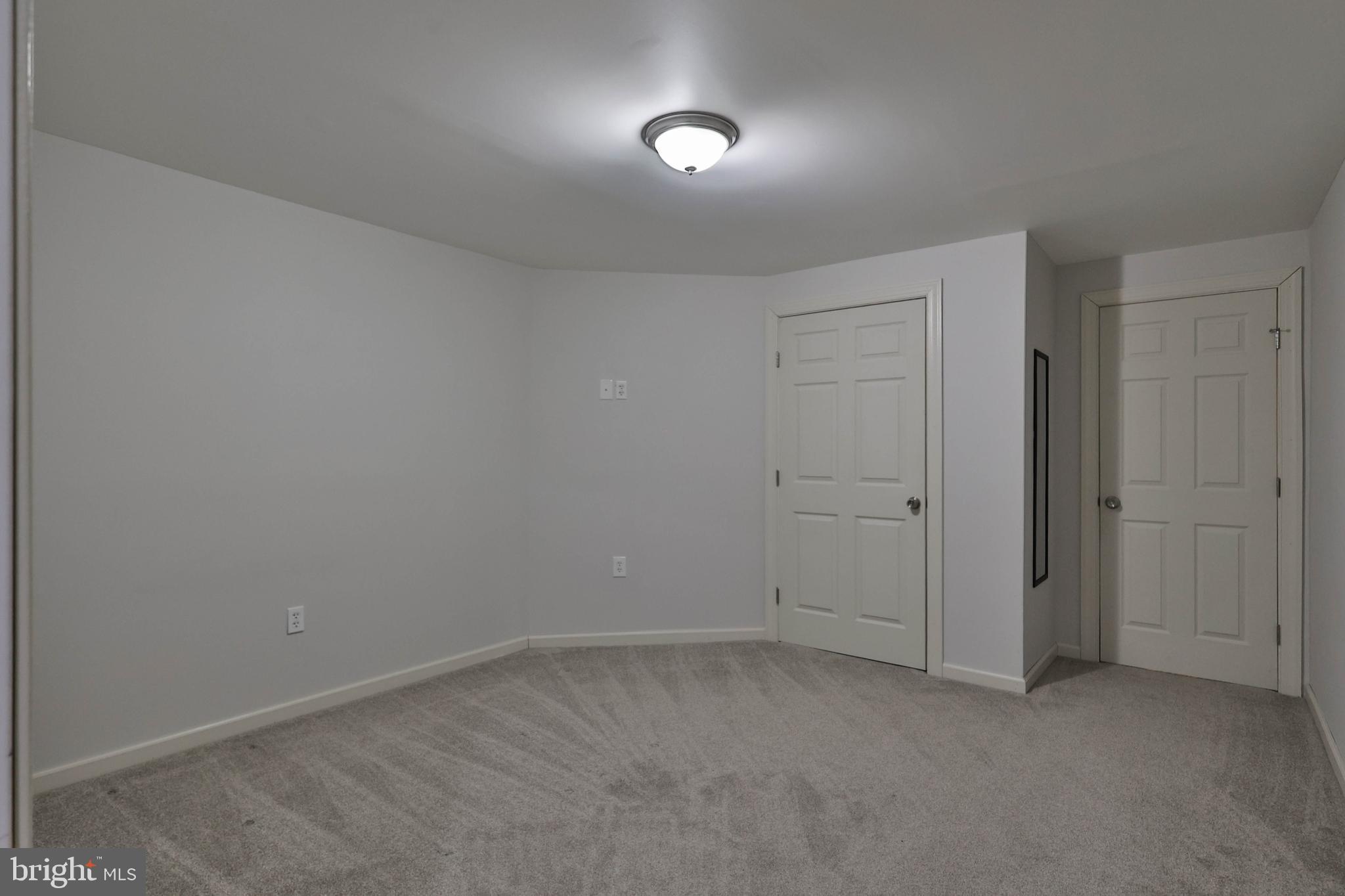 NEWBURG ESTATES - Residential