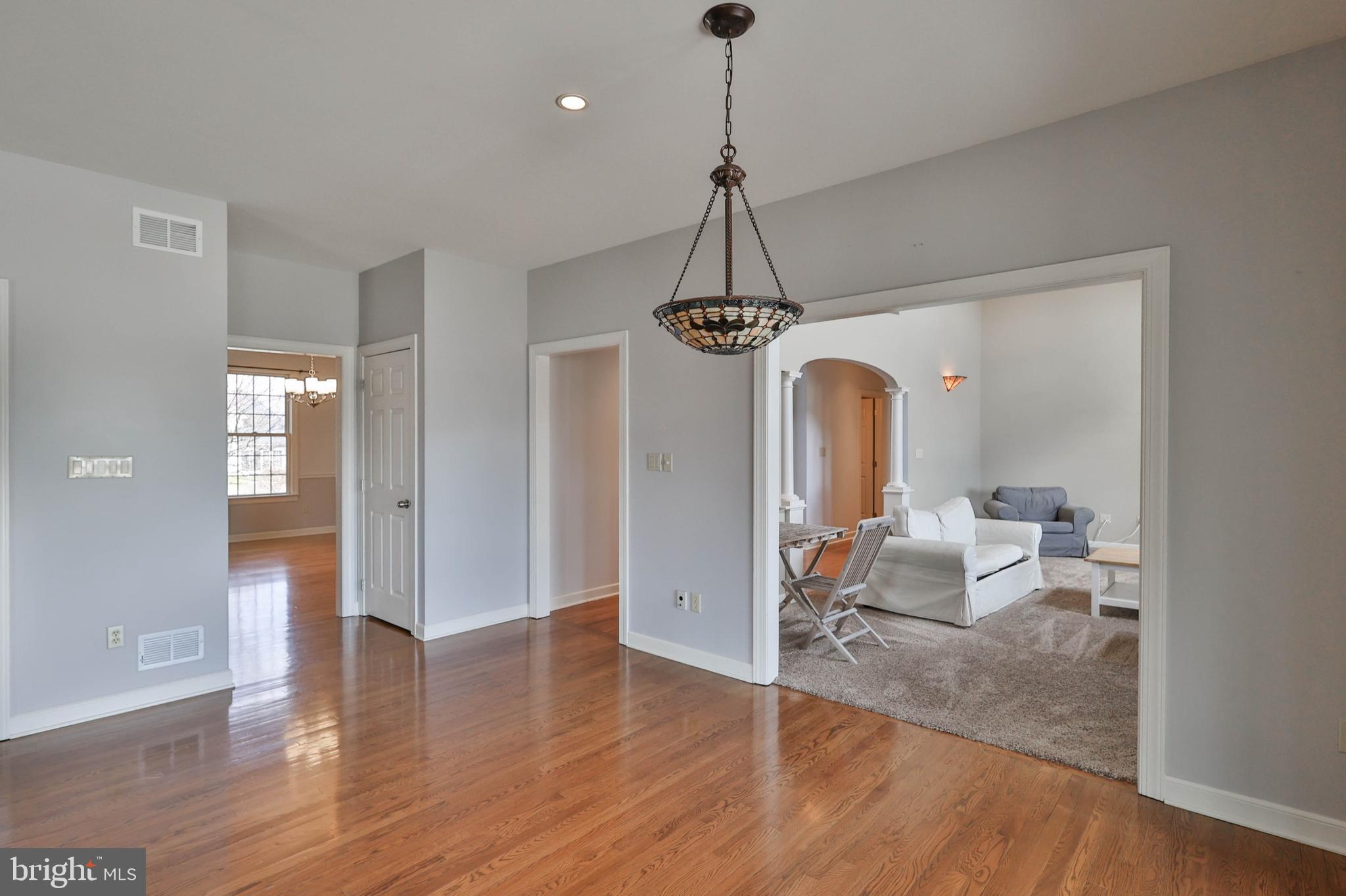 NEWBURG ESTATES - Residential