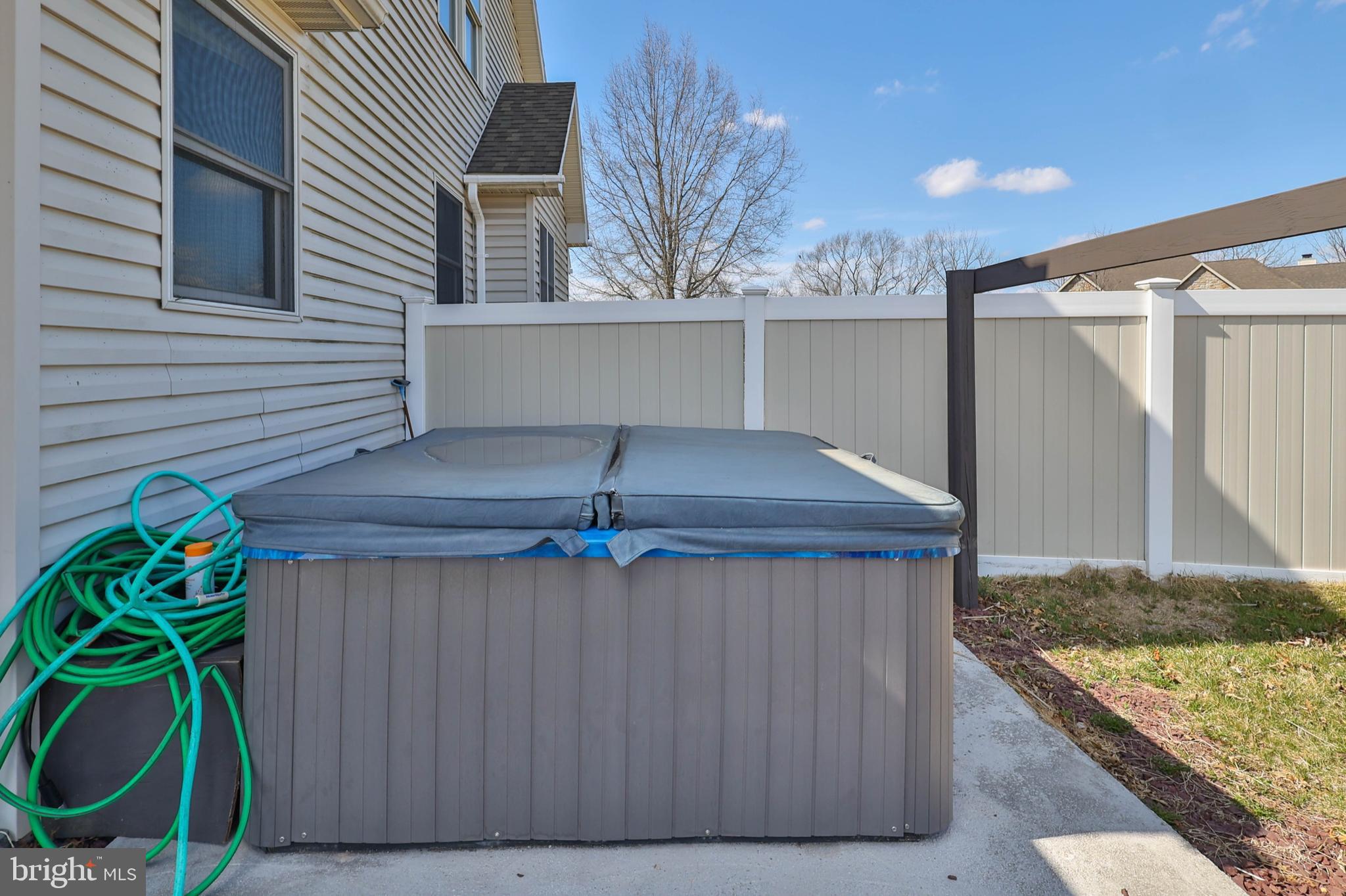 NEWBURG ESTATES - Residential