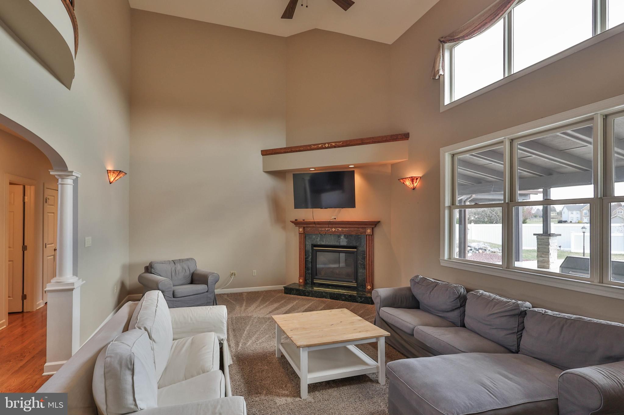 NEWBURG ESTATES - Residential