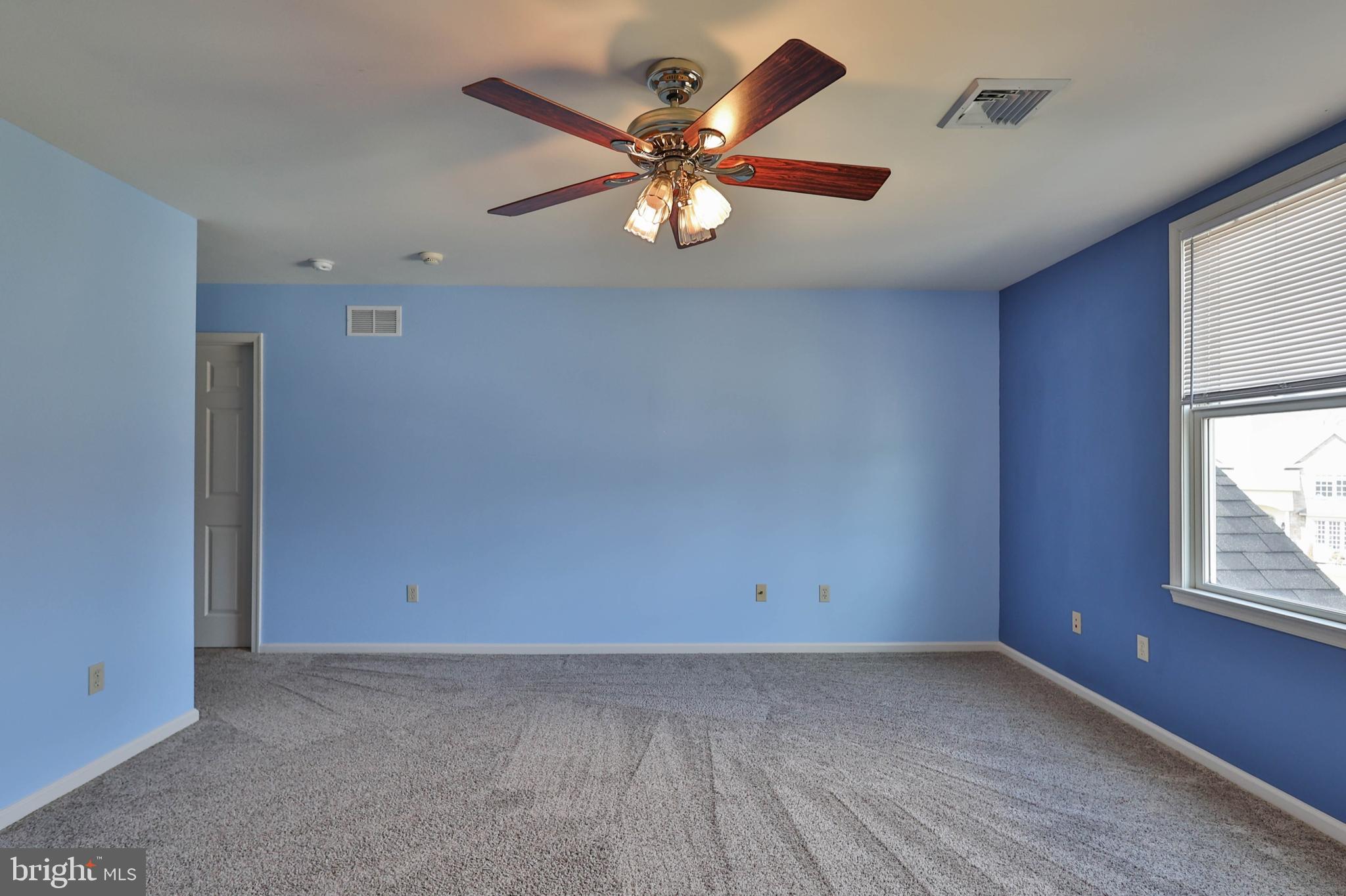 NEWBURG ESTATES - Residential