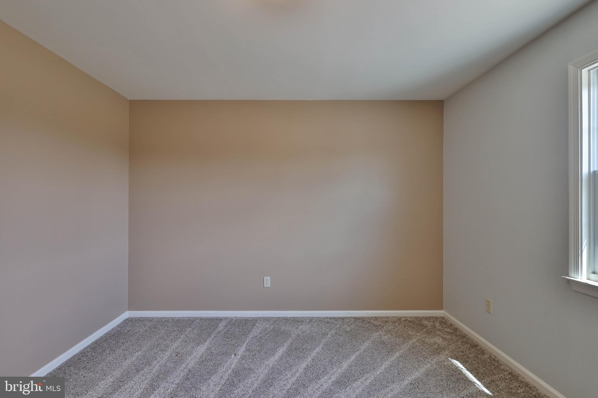 NEWBURG ESTATES - Residential