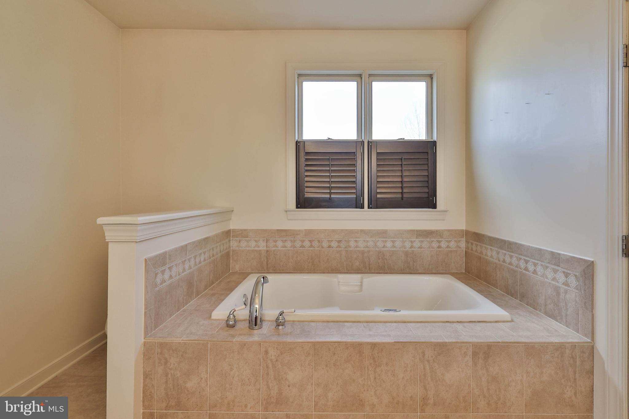 NEWBURG ESTATES - Residential