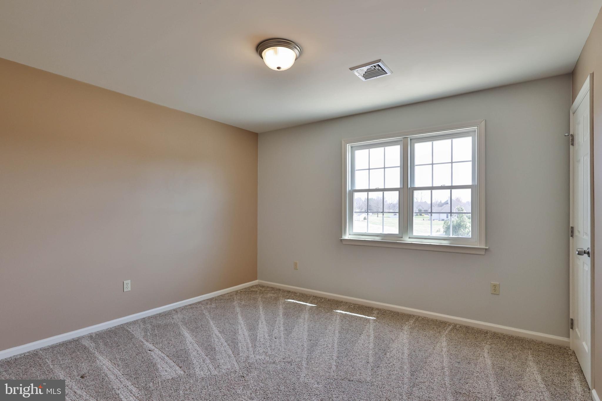 NEWBURG ESTATES - Residential