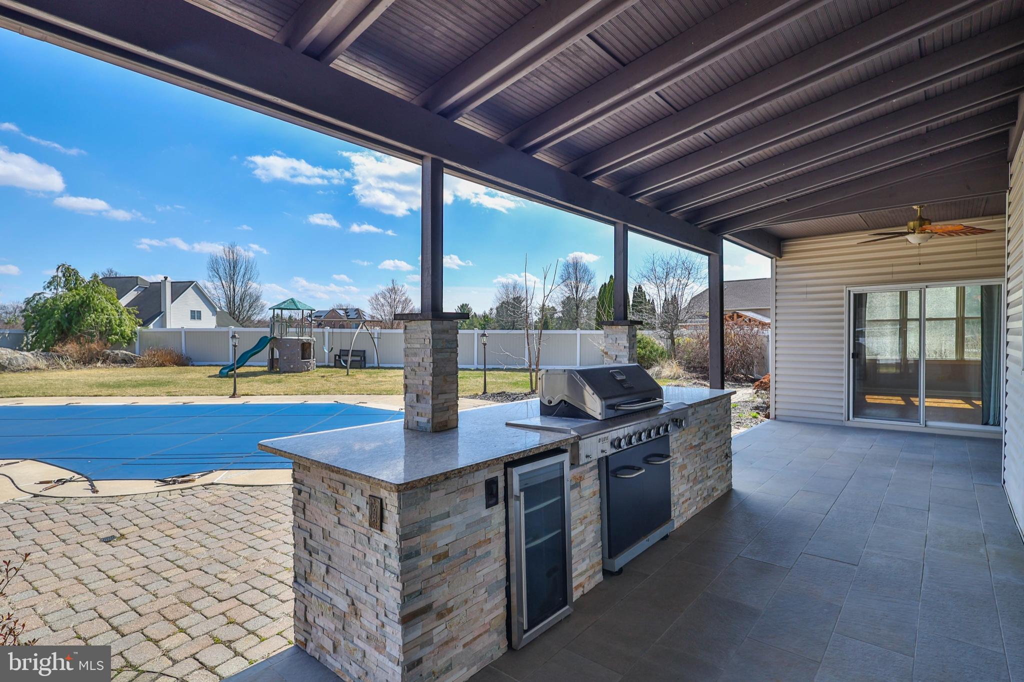 NEWBURG ESTATES - Residential