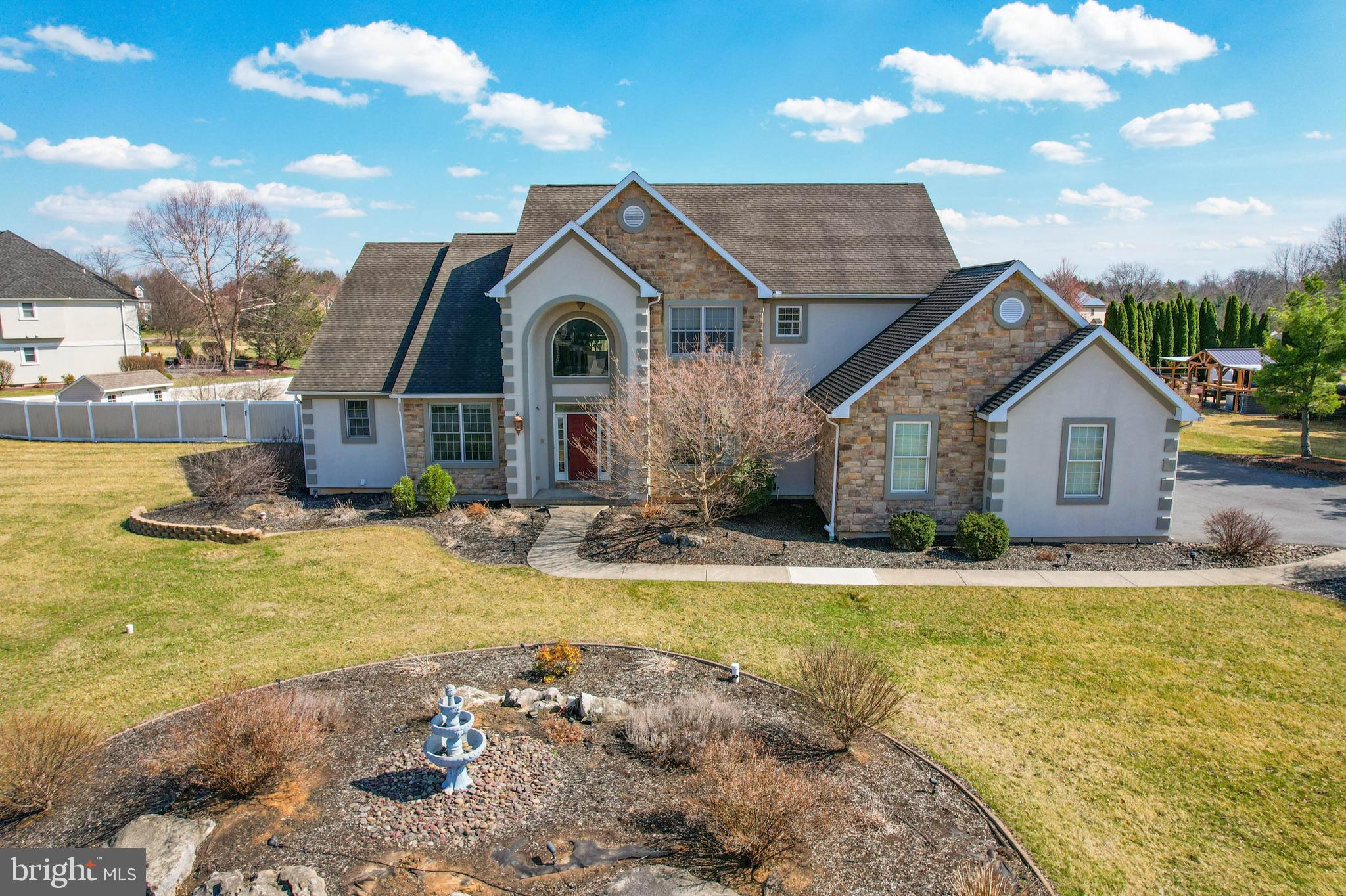 NEWBURG ESTATES - Residential