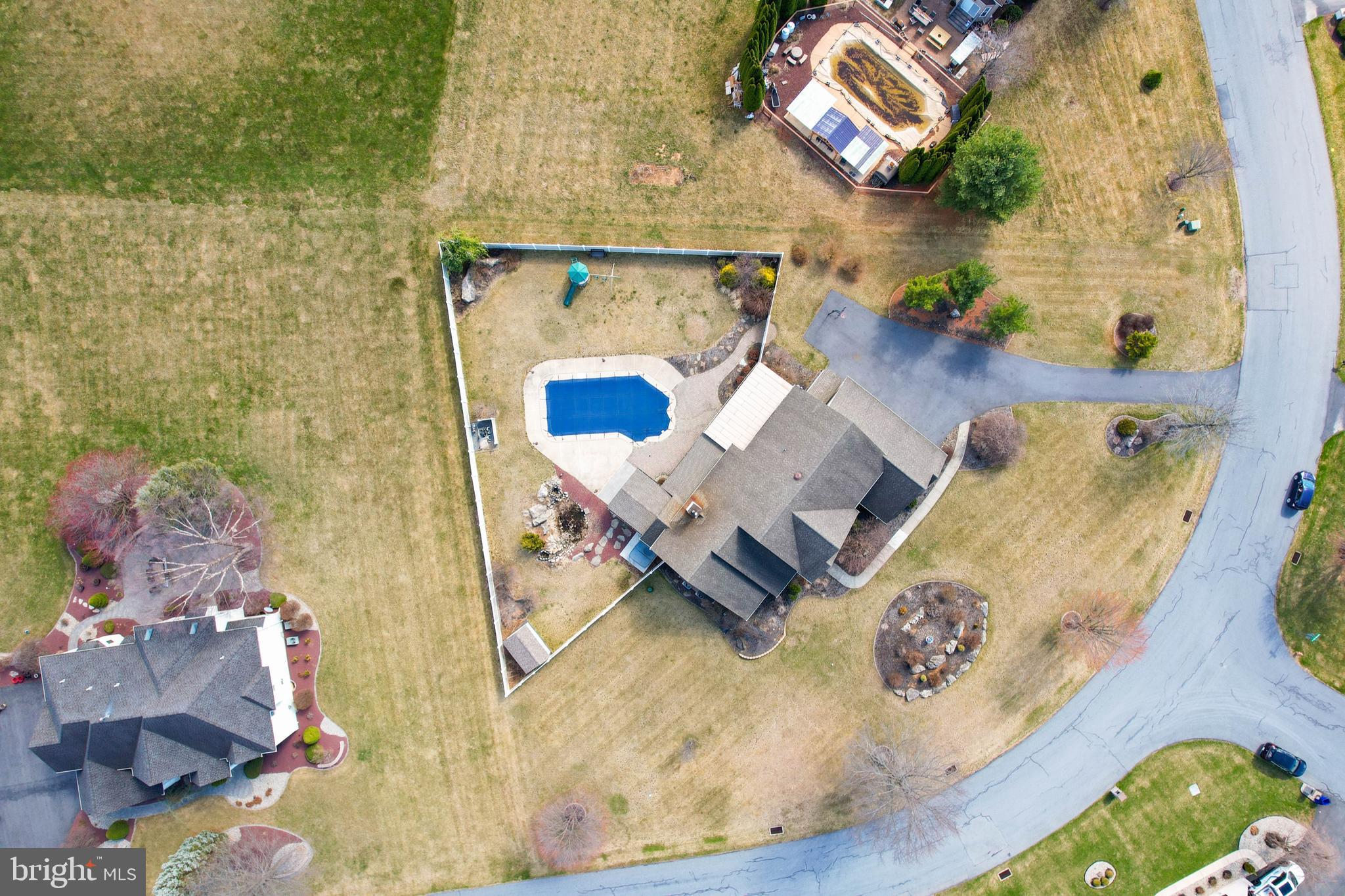 NEWBURG ESTATES - Residential