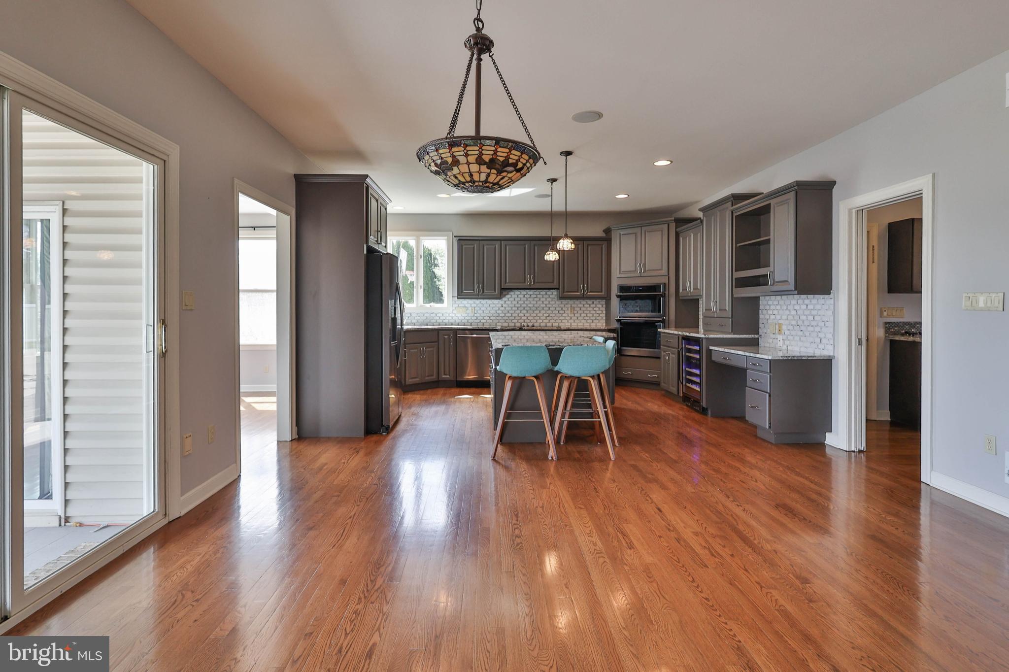 NEWBURG ESTATES - Residential