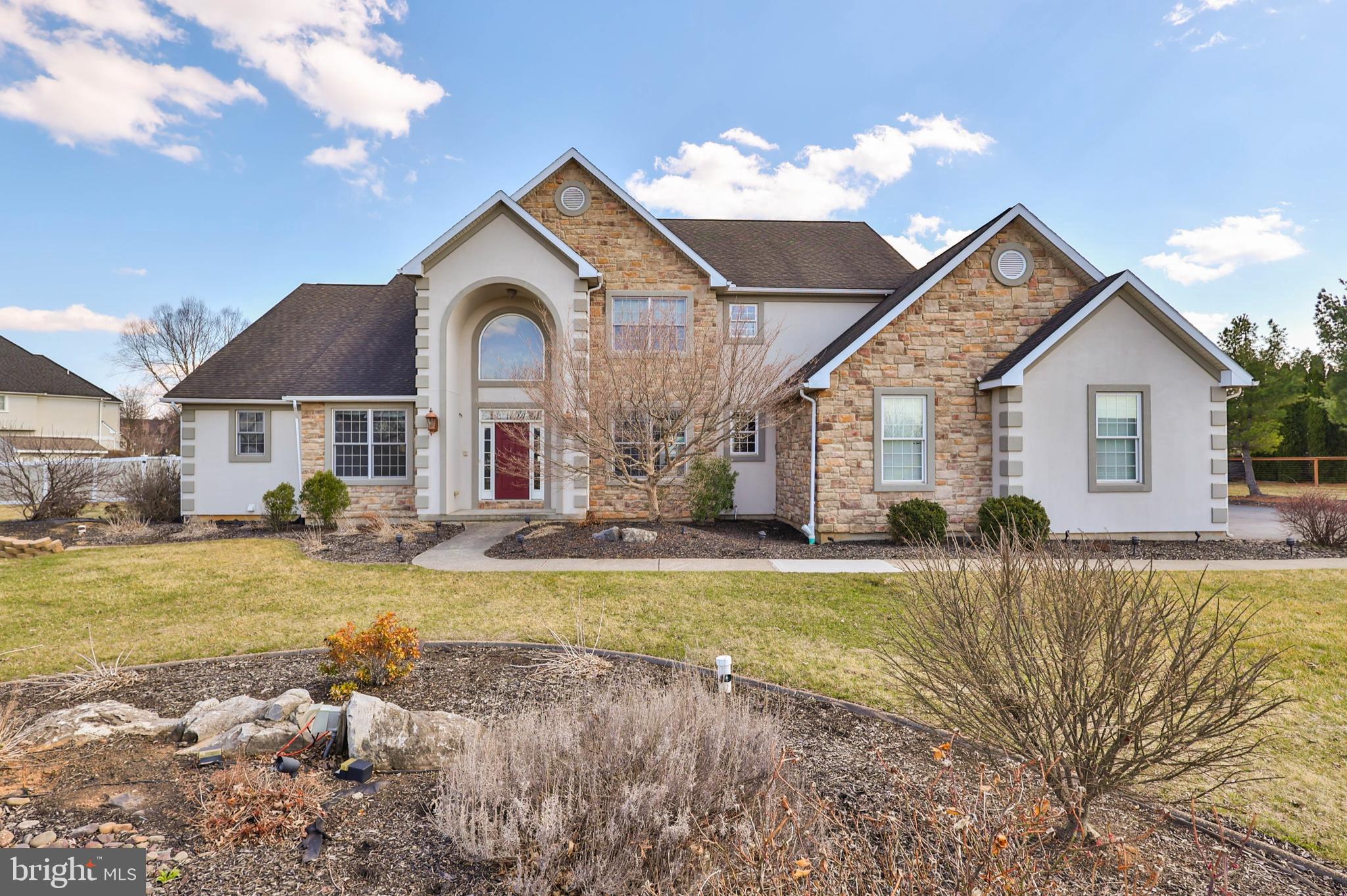 NEWBURG ESTATES - Residential