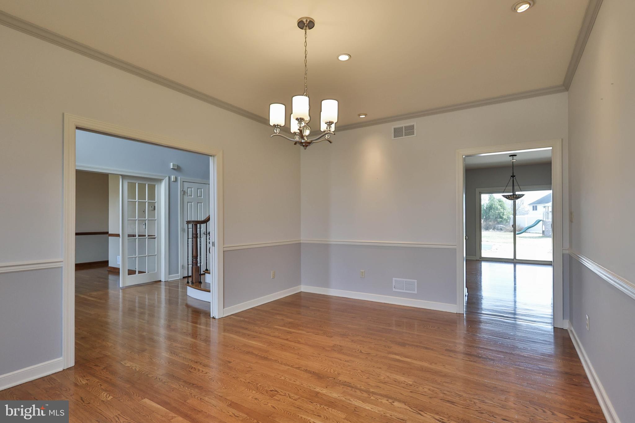 NEWBURG ESTATES - Residential