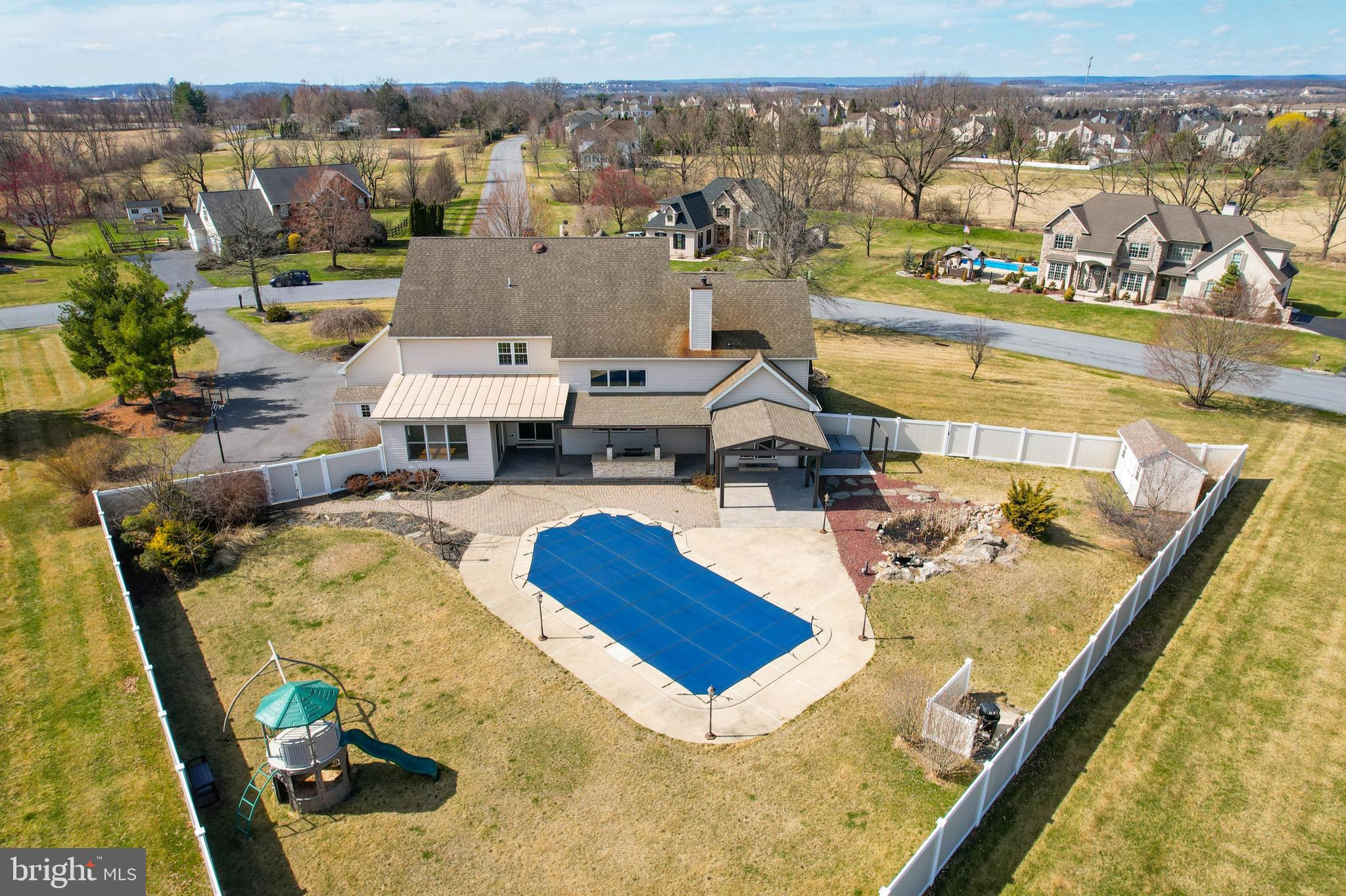 NEWBURG ESTATES - Residential