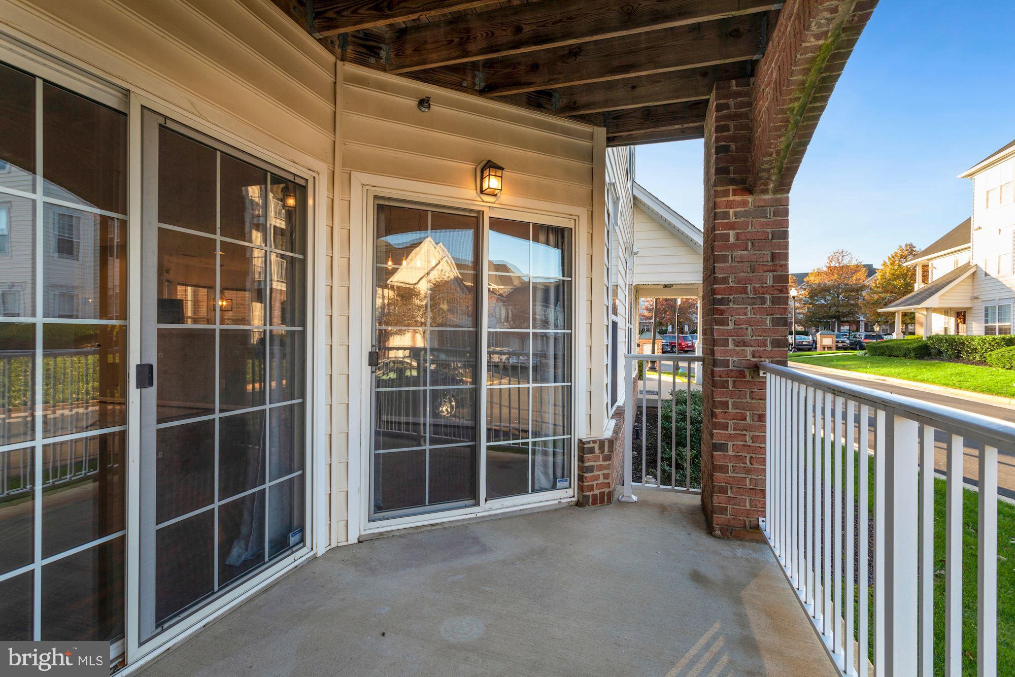 LAKESIDE AT SOUTH RIDING - Residential