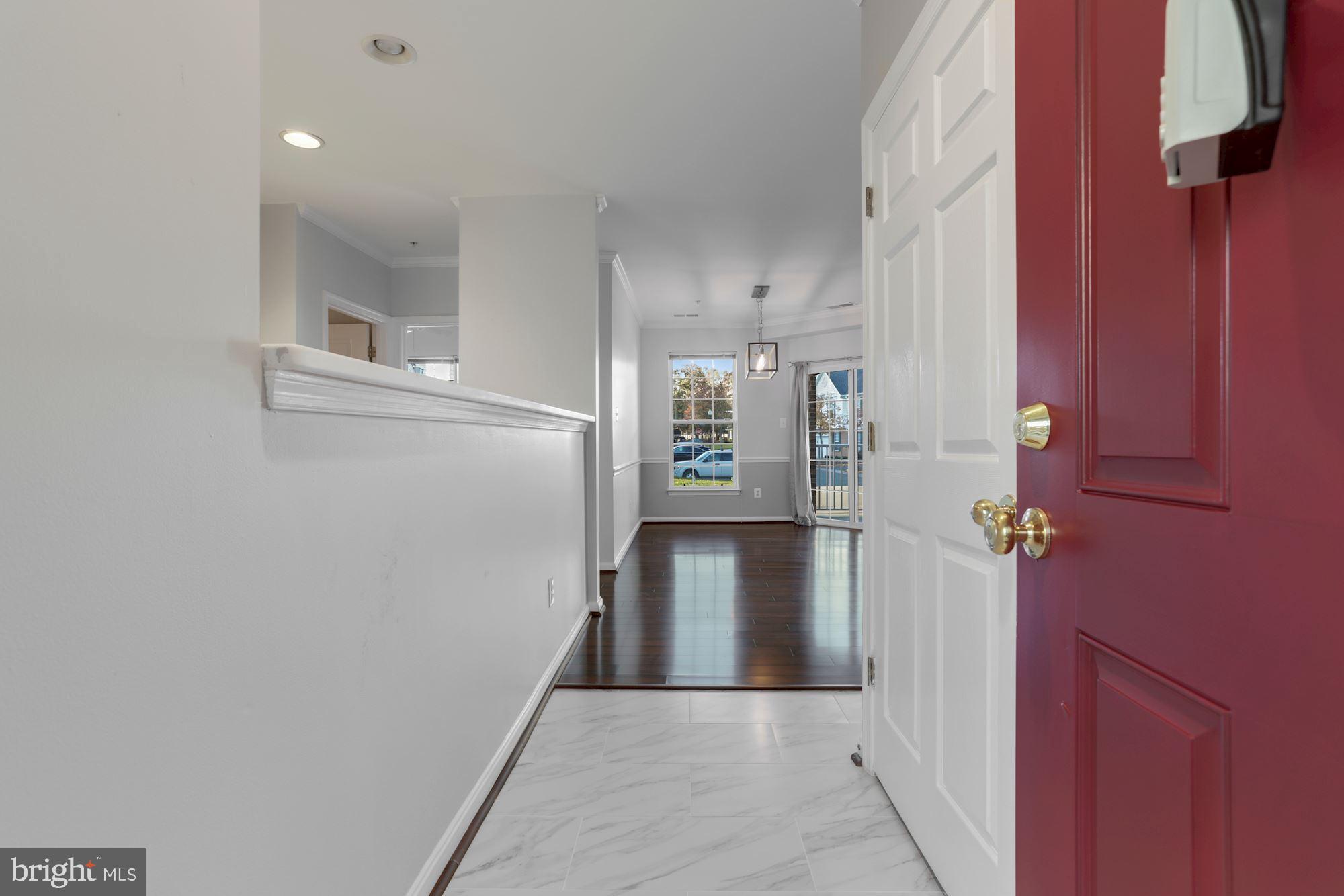 LAKESIDE AT SOUTH RIDING - Residential