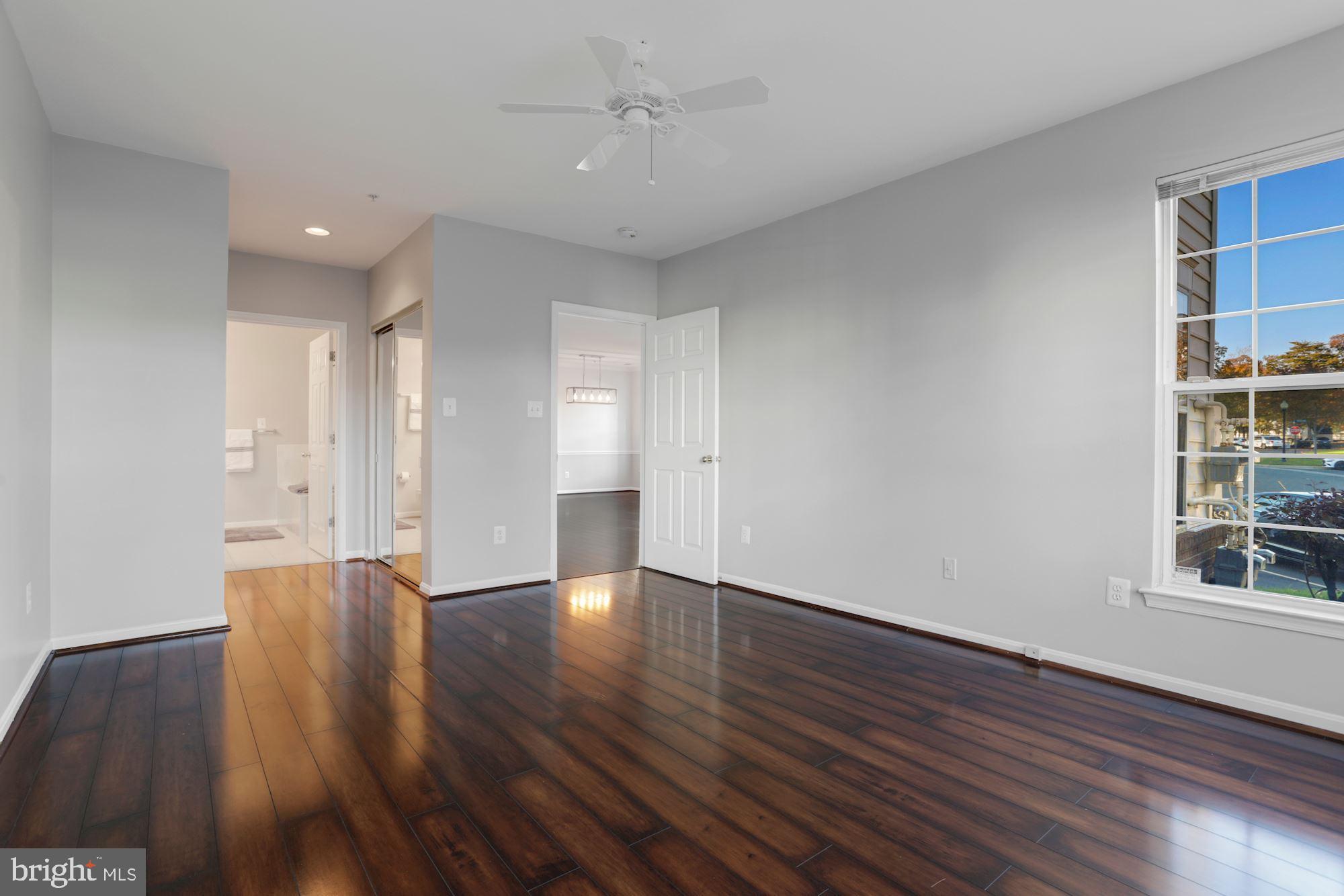 LAKESIDE AT SOUTH RIDING - Residential