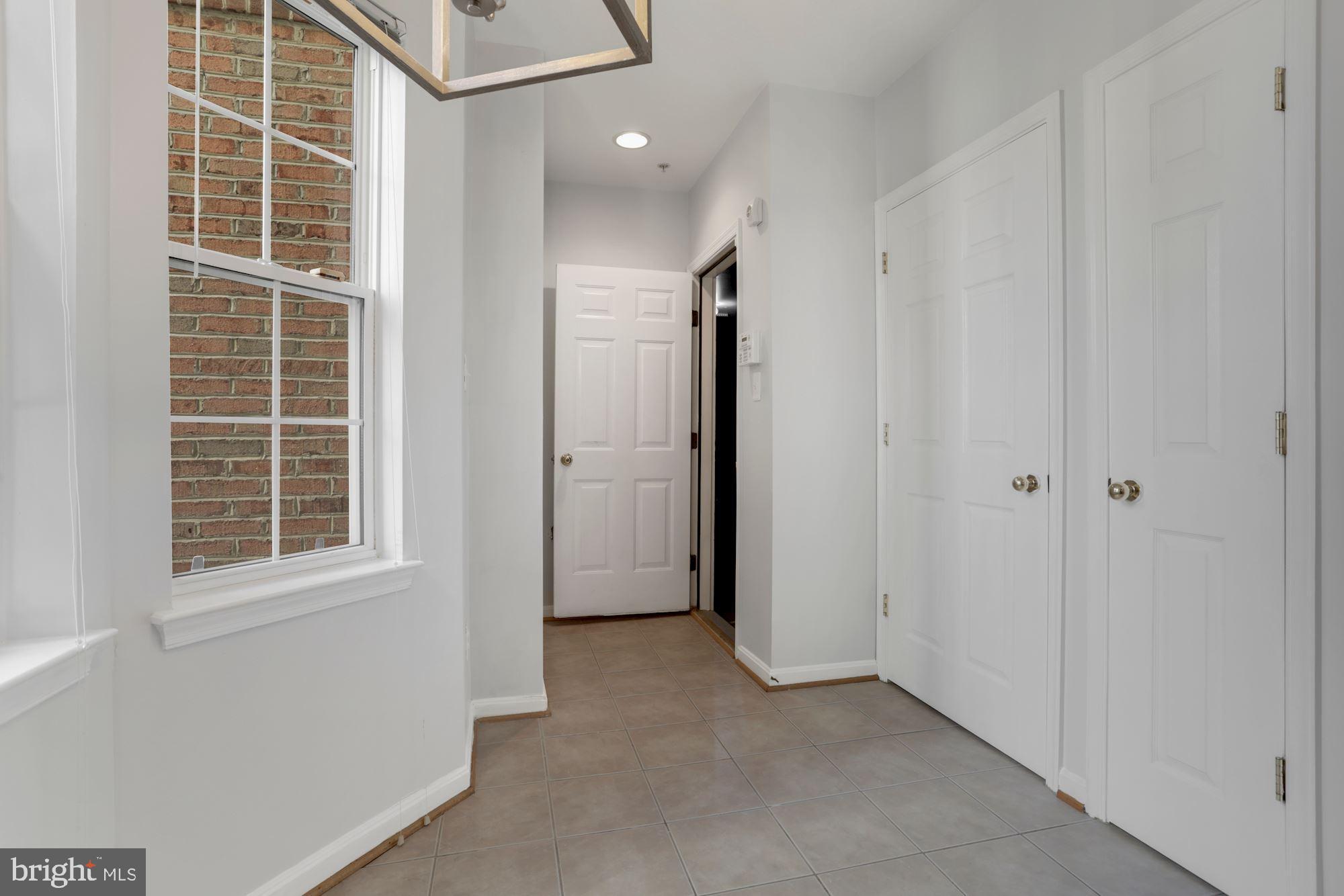 LAKESIDE AT SOUTH RIDING - Residential