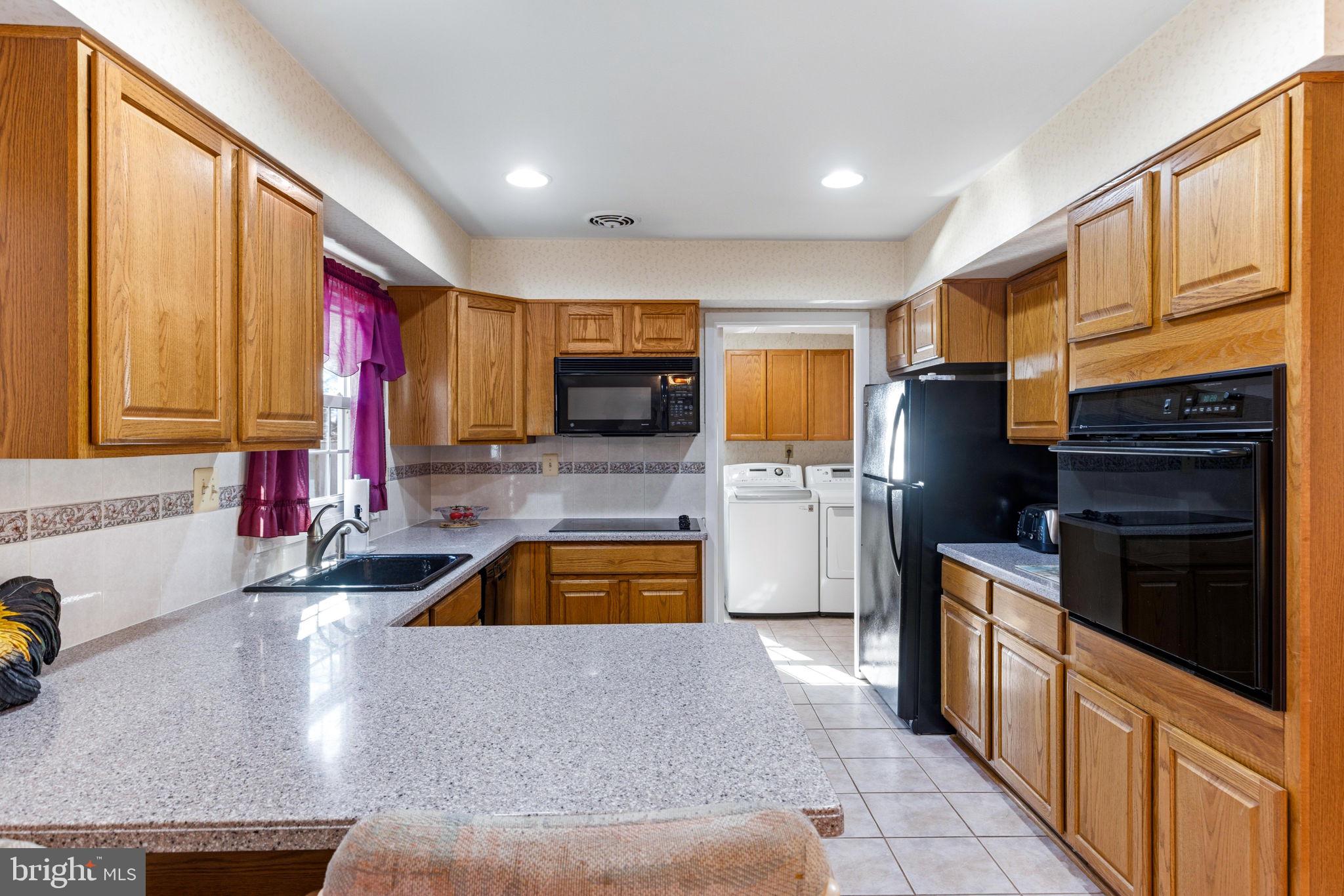 SOMERSET AT BELAIR - Residential