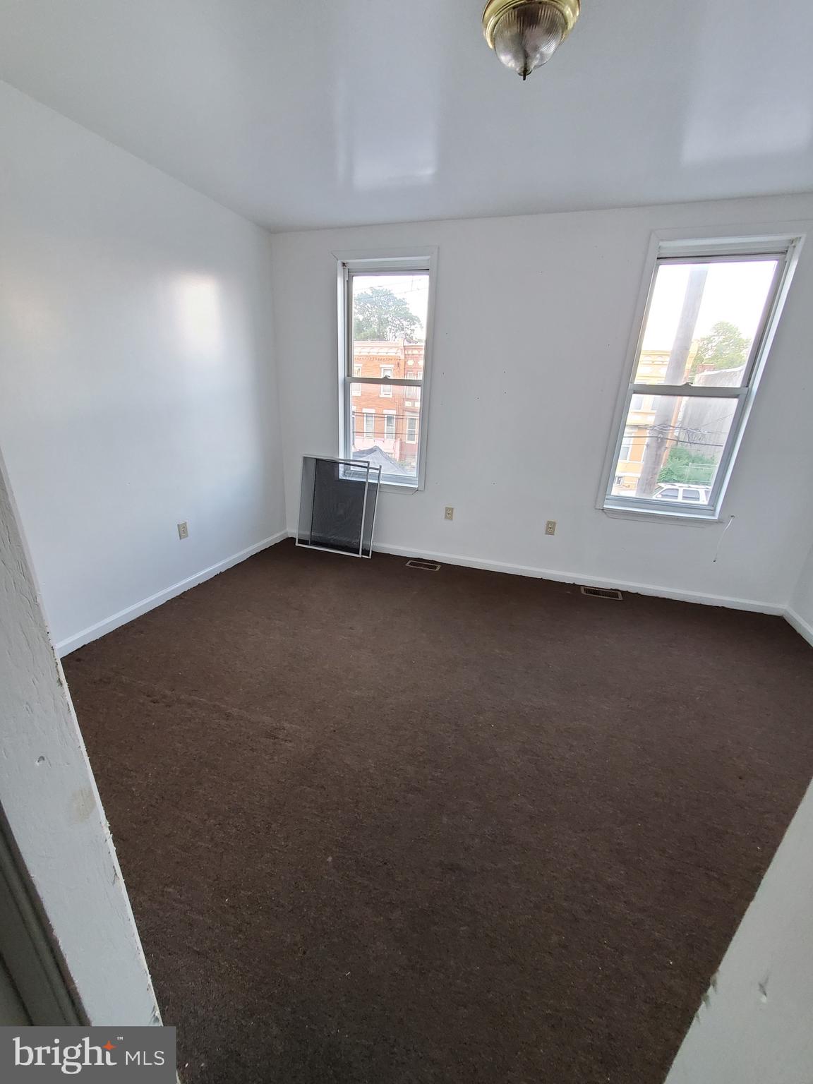 STRAWBERRY MANSION - Residential Lease