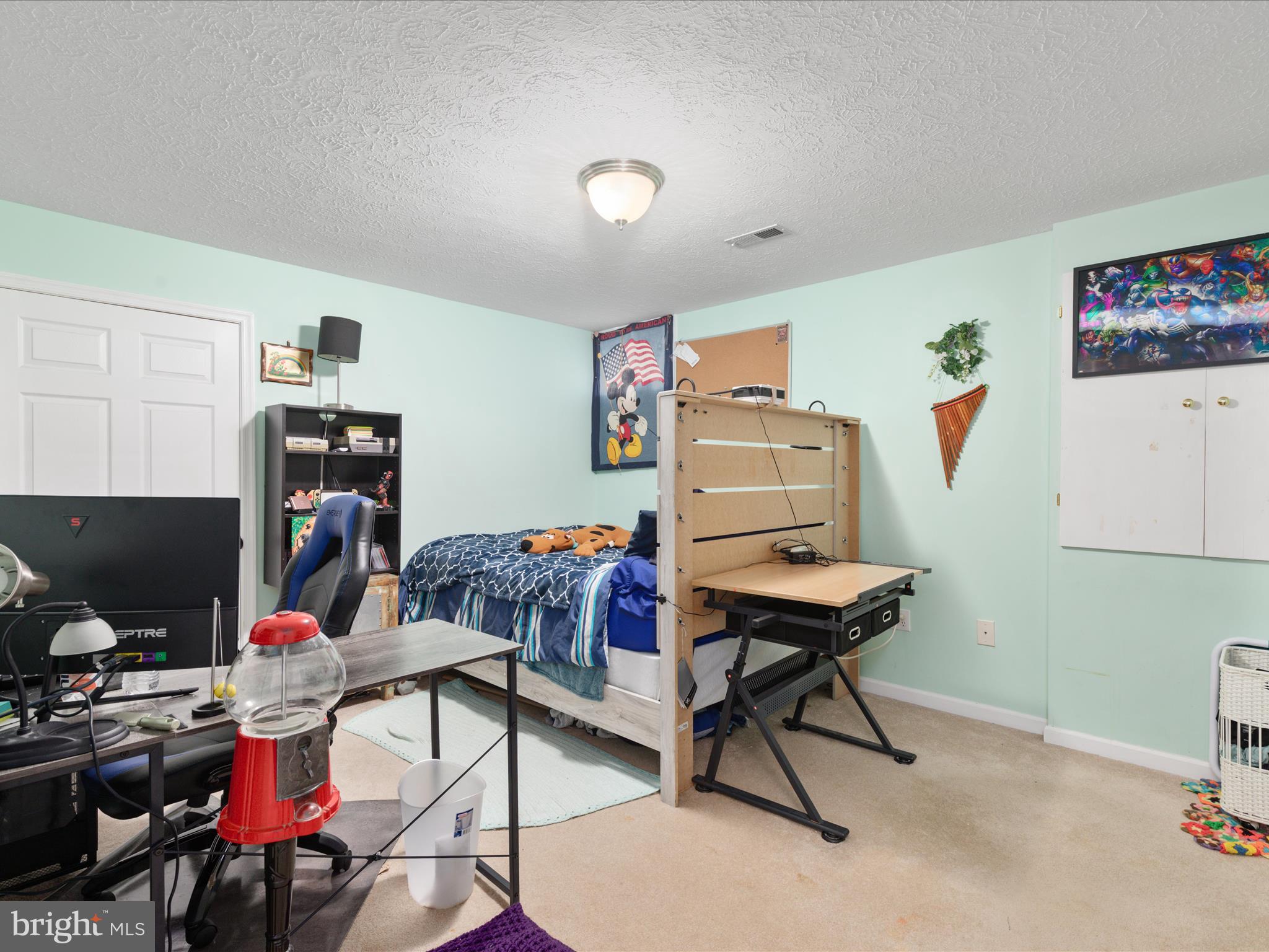 WAVERLY VIEW - Residential