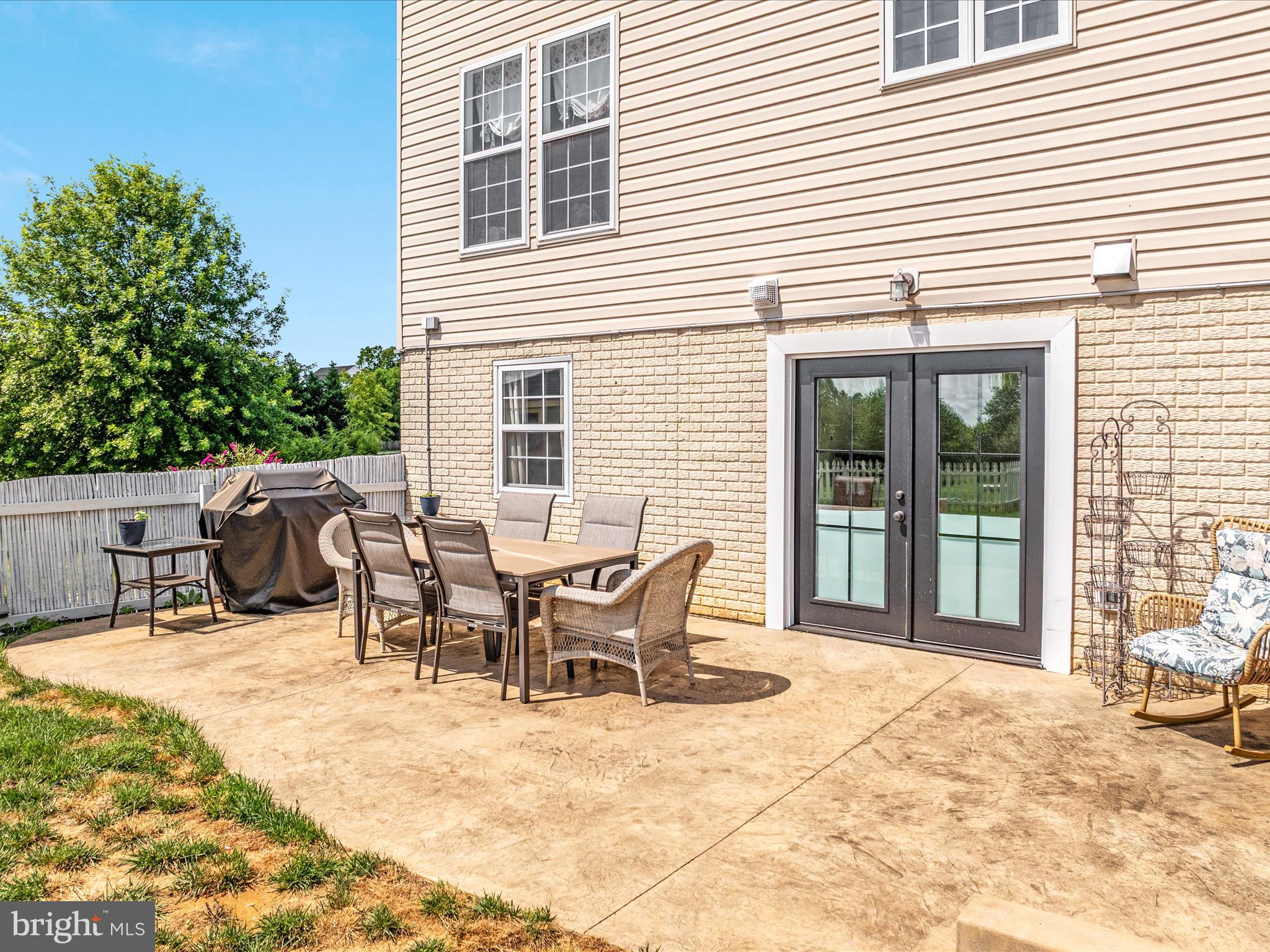 WAVERLY VIEW - Residential