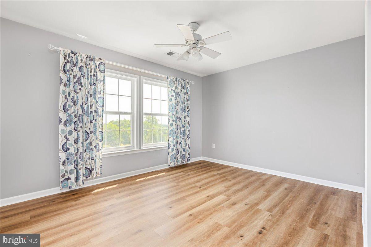 WAVERLY VIEW - Residential