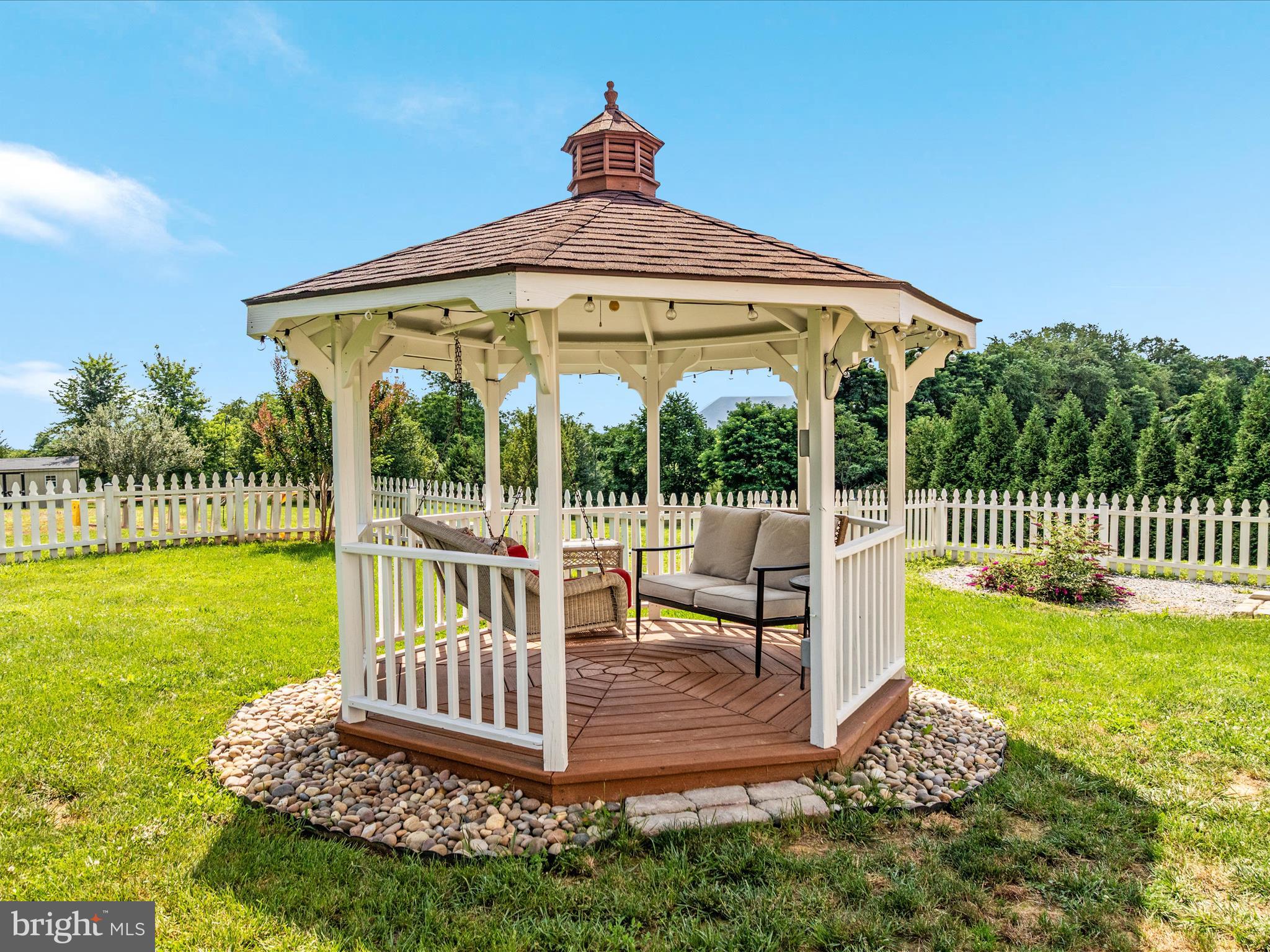 WAVERLY VIEW - Residential