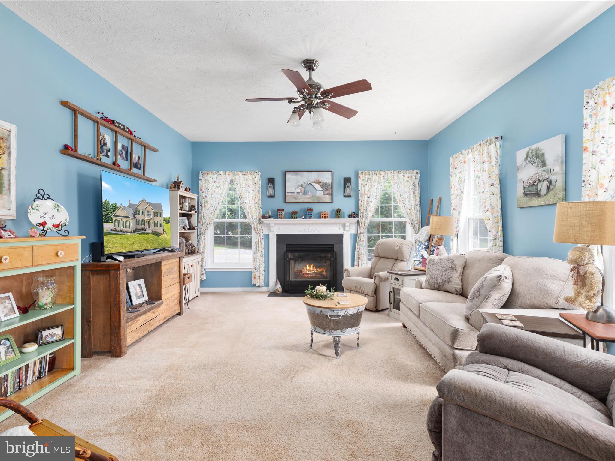 WAVERLY VIEW - Residential